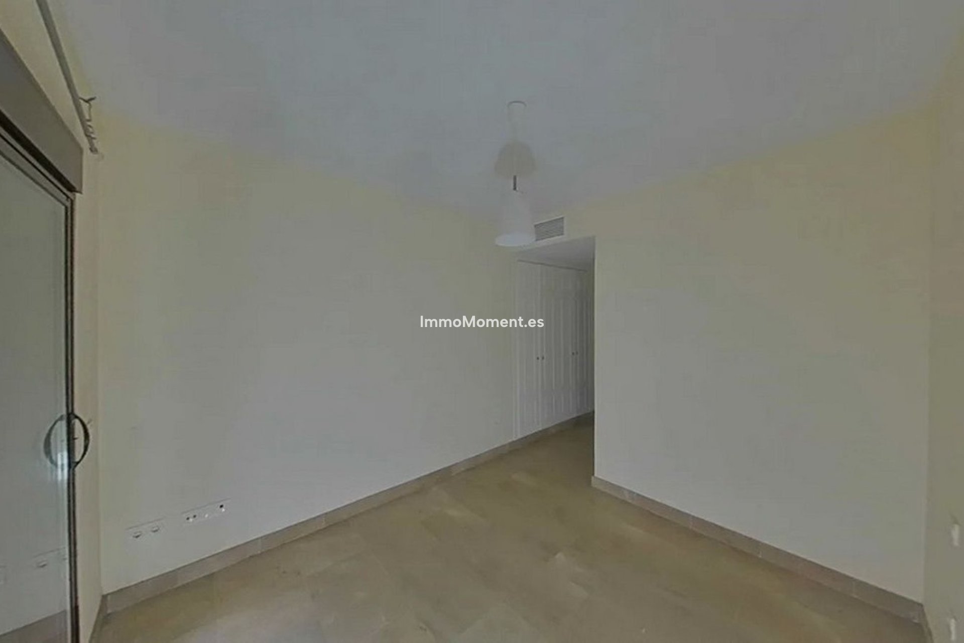 Resale - Apartment - Manilva - La Duquesa