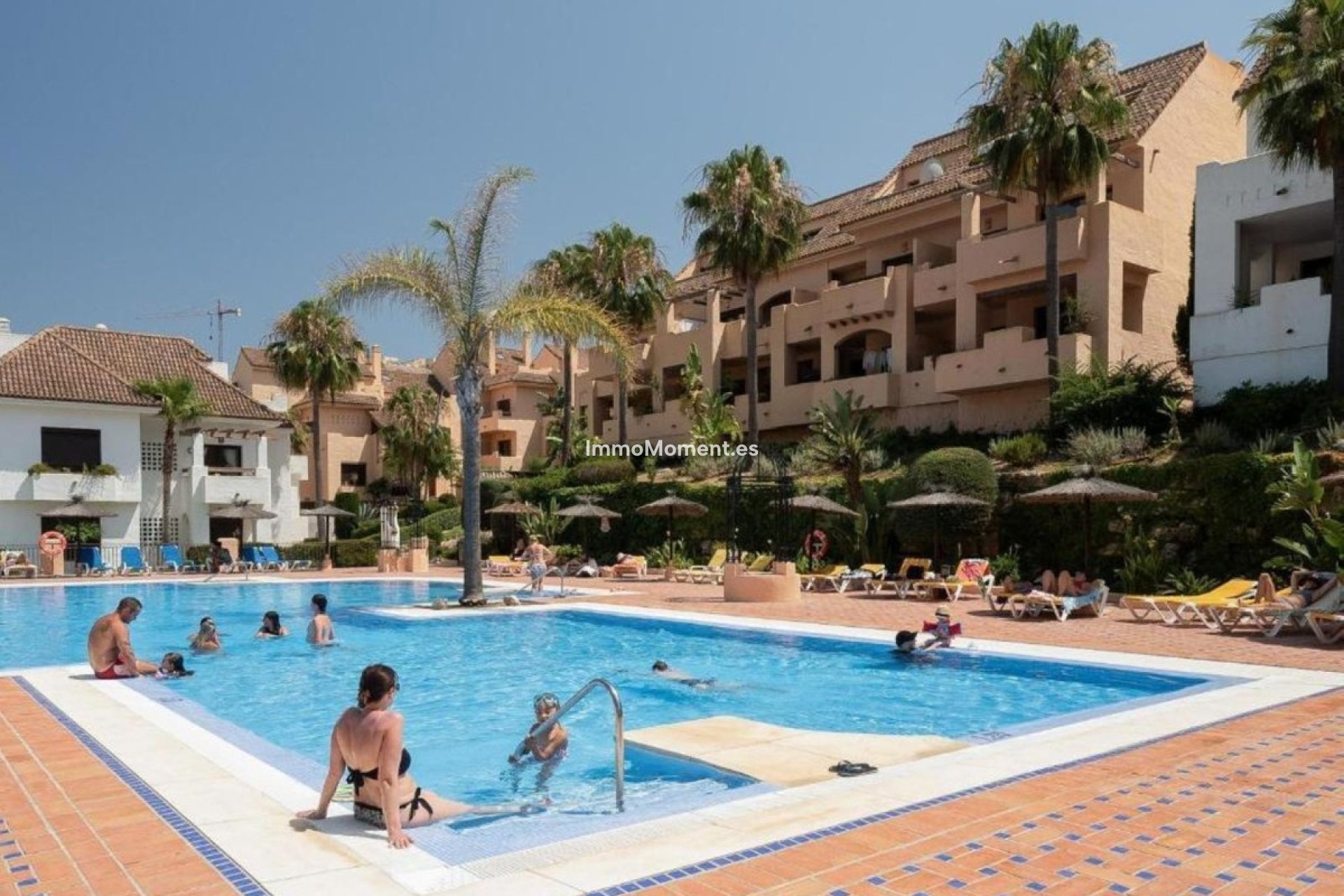 Resale - Apartment - Manilva - La Duquesa