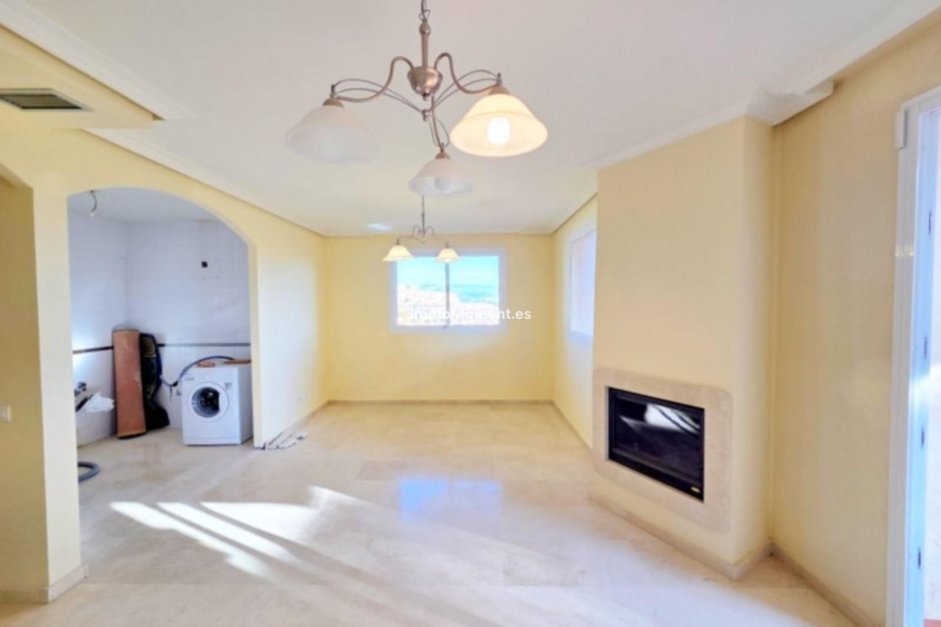 Resale - Apartment - Manilva - La Duquesa