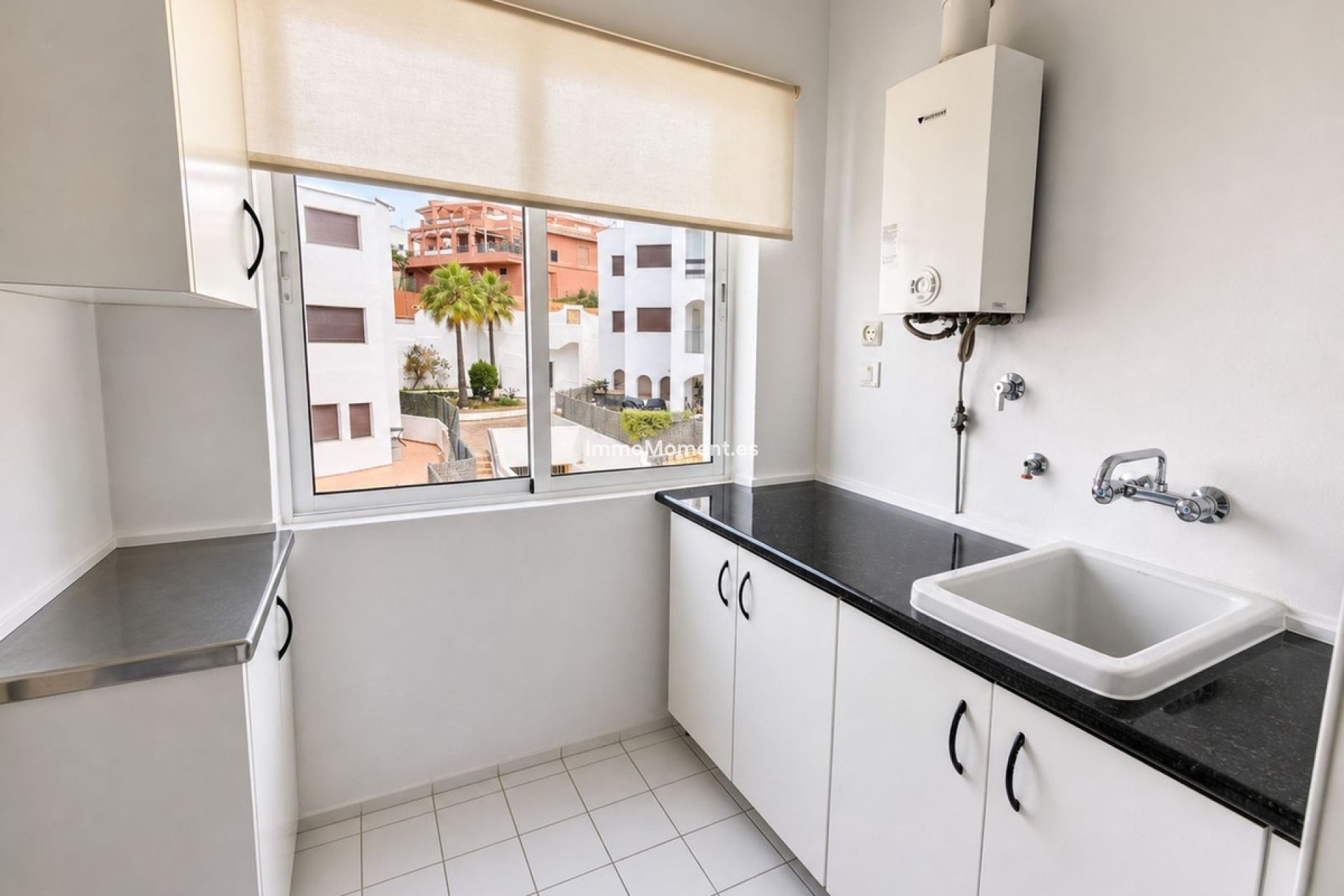 Resale - Apartment - Manilva - La Duquesa