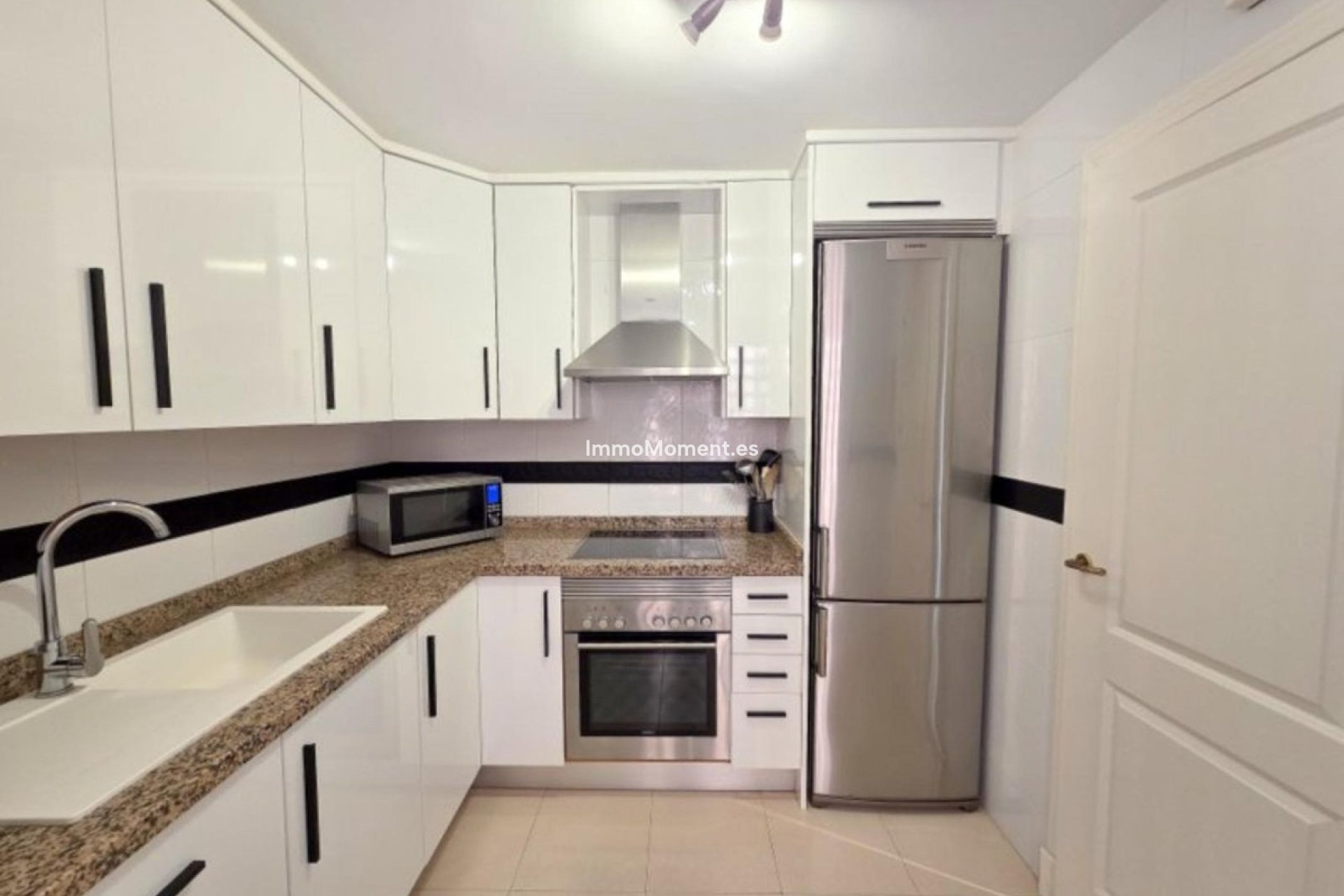 Resale - Apartment - Manilva - La Duquesa