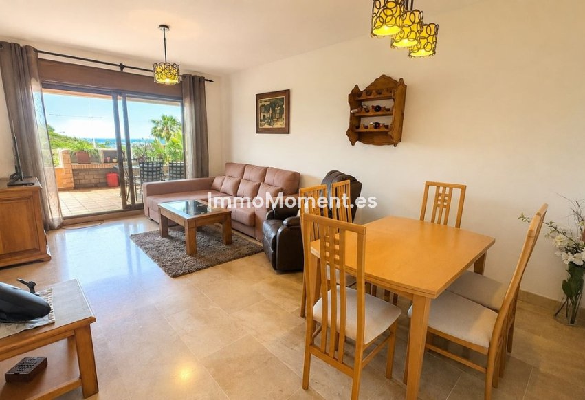 Resale - Apartment - Manilva - La Duquesa