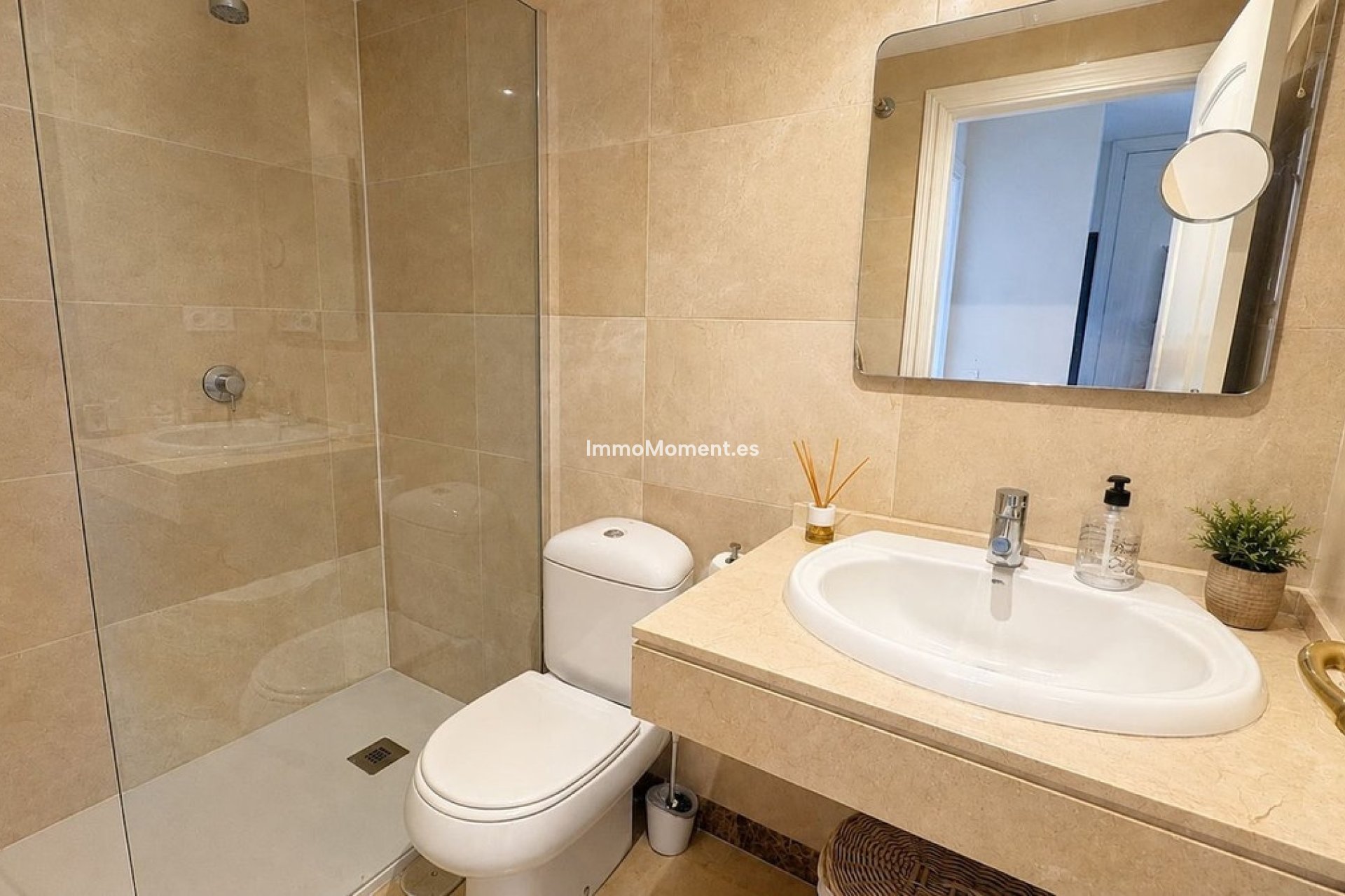 Resale - Apartment - Manilva - La Duquesa