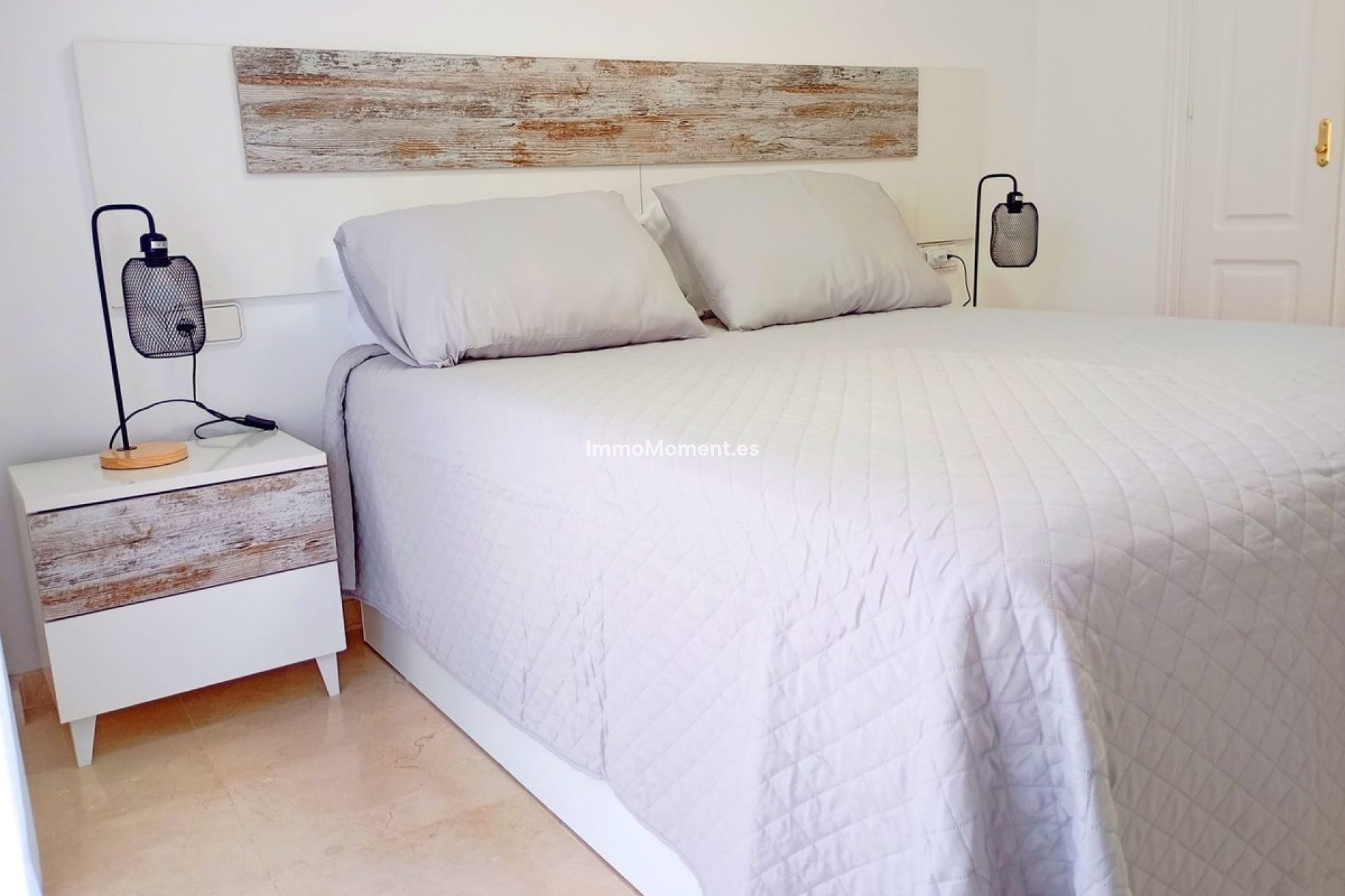 Resale - Apartment - Manilva - La Duquesa