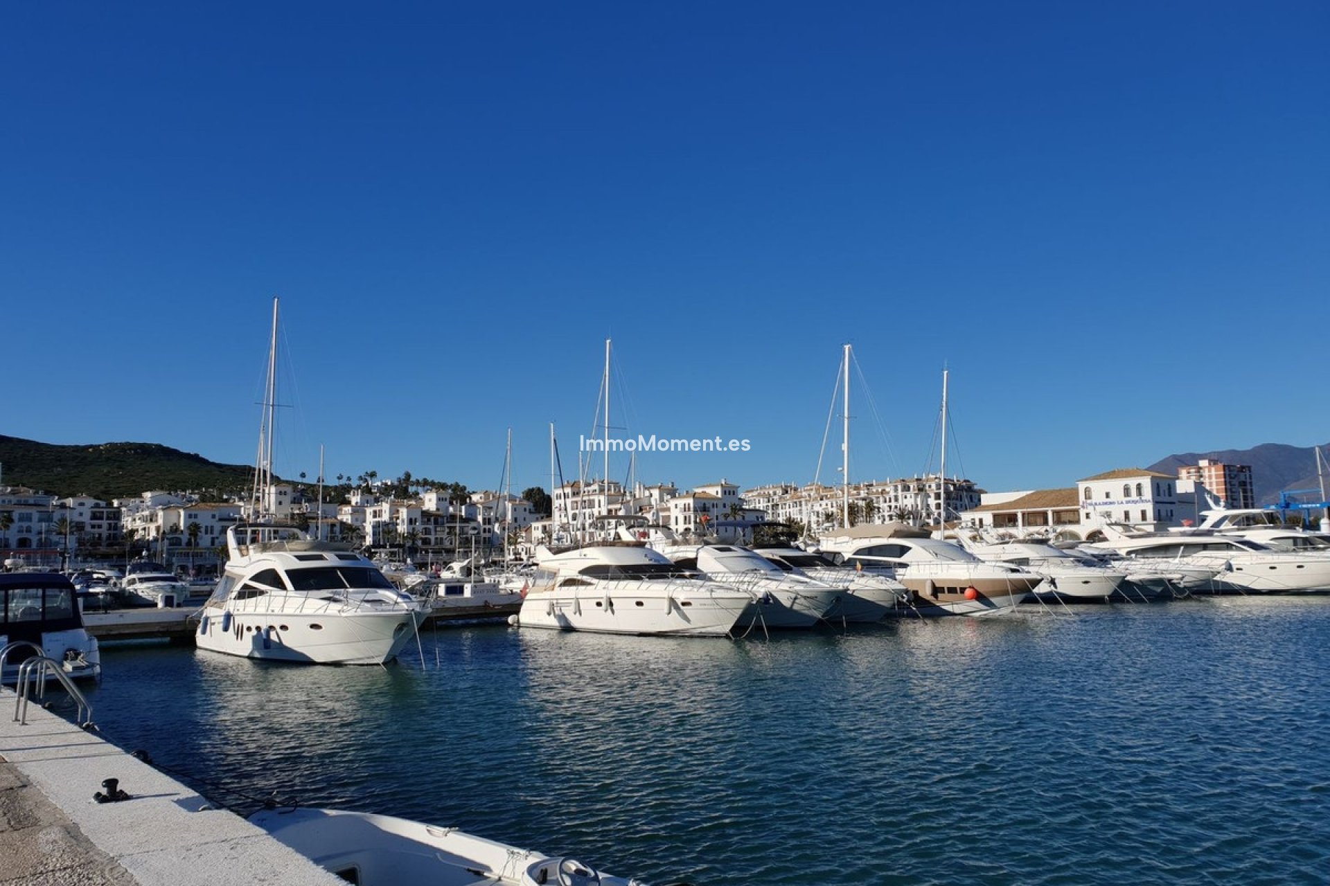 Resale - Apartment - Manilva - La Duquesa