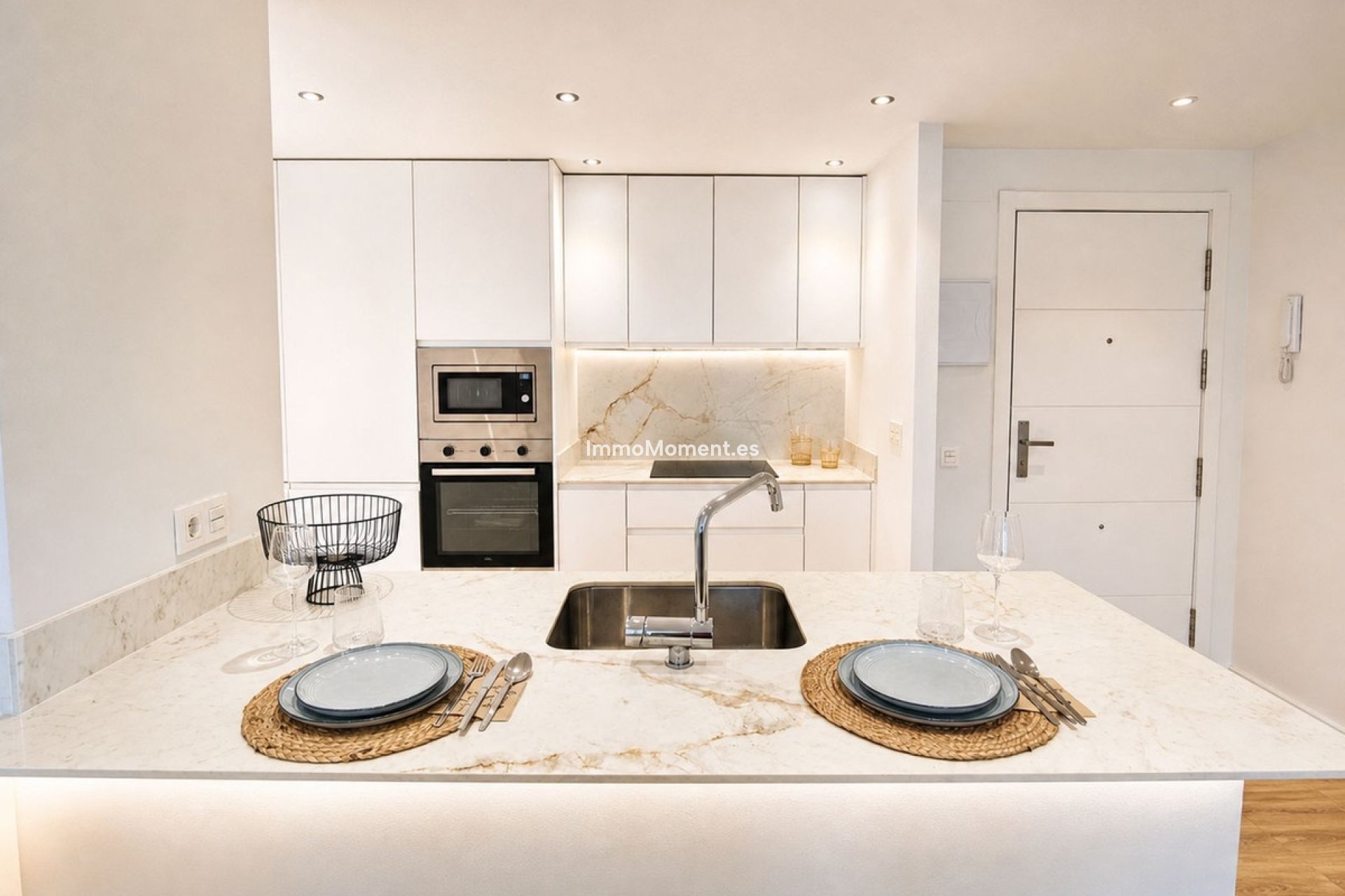 Resale - Apartment - Manilva - La Duquesa