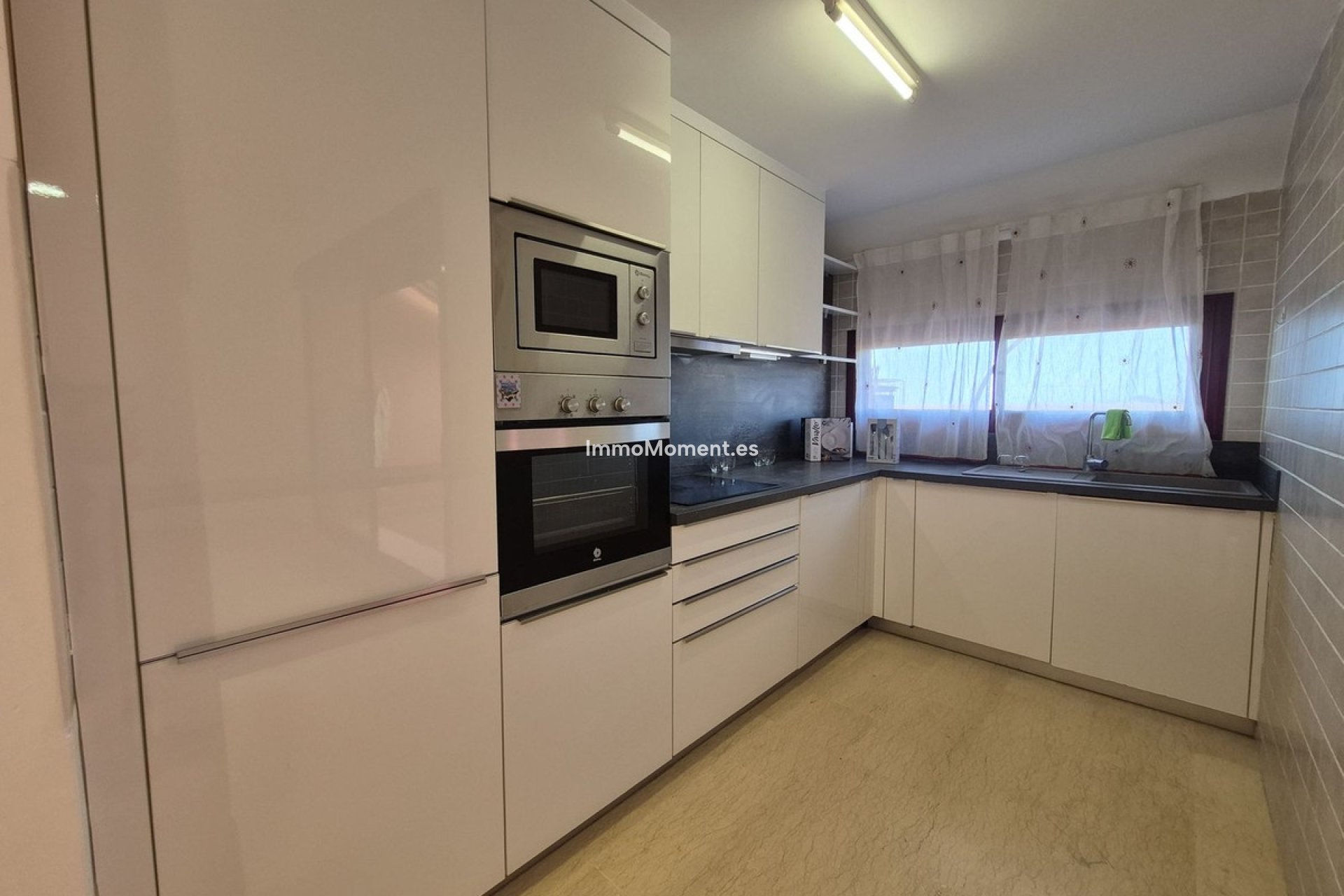 Resale - Apartment - Manilva - La Duquesa
