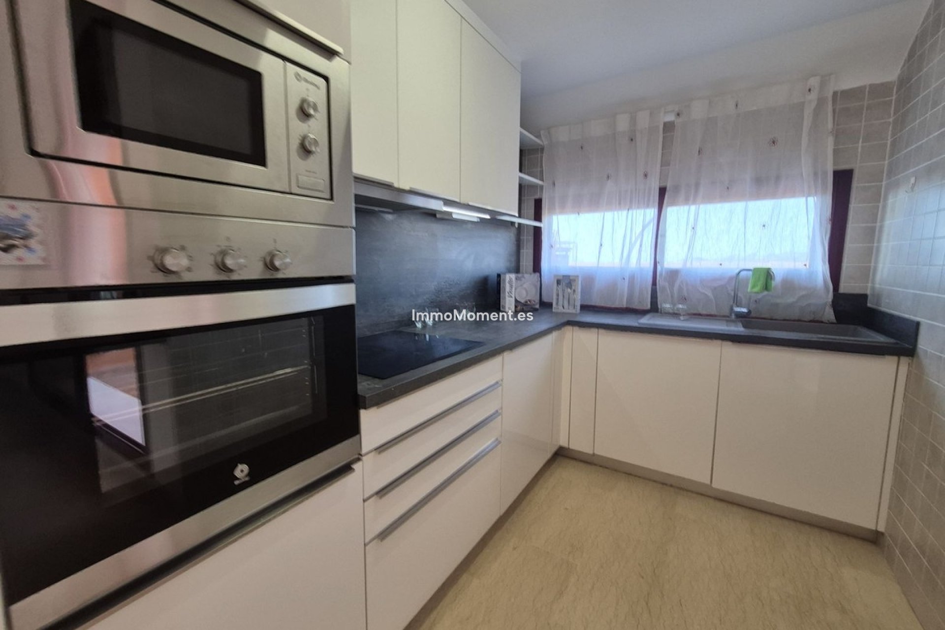 Resale - Apartment - Manilva - La Duquesa