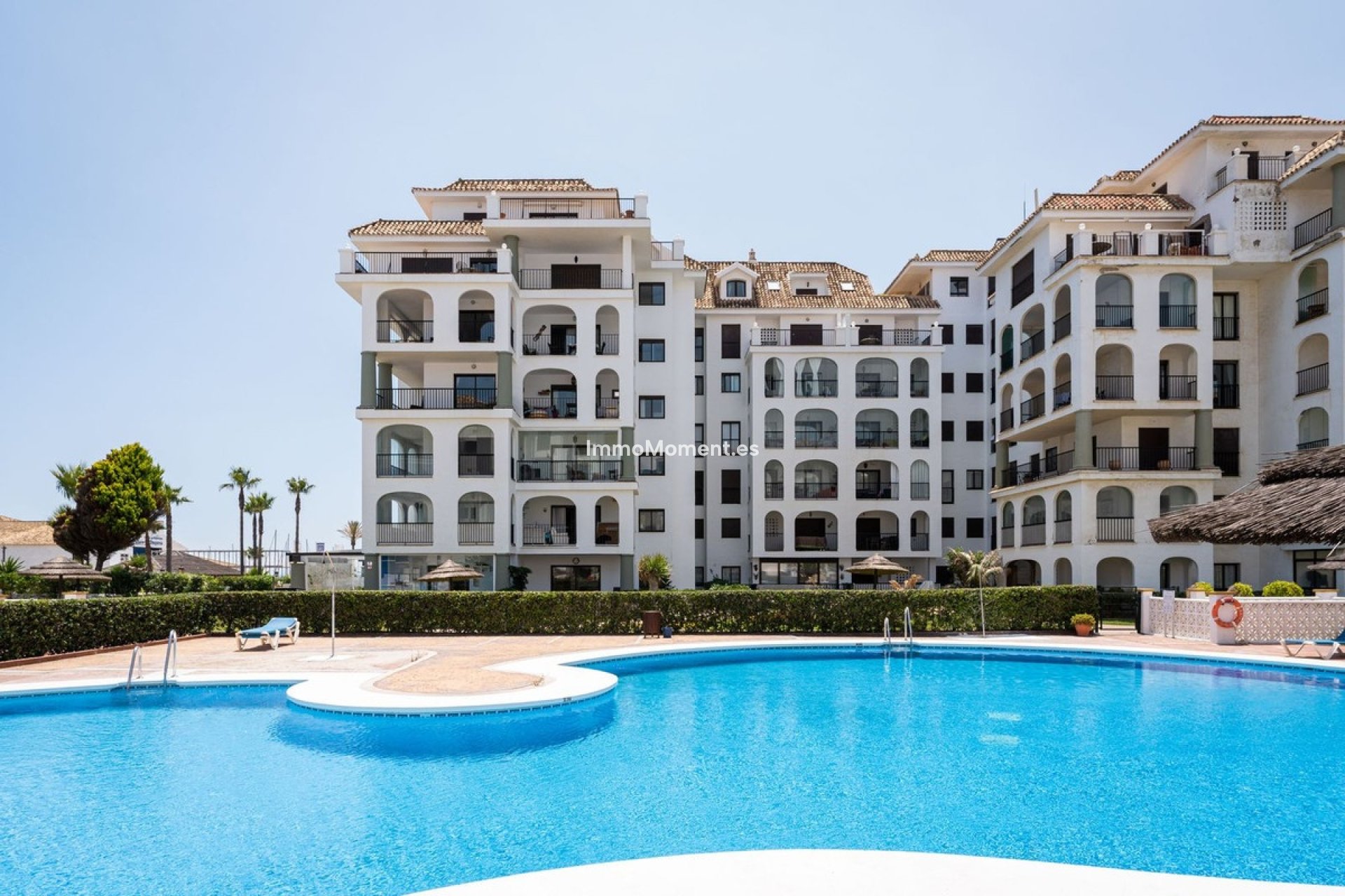 Resale - Apartment - Manilva - La Duquesa
