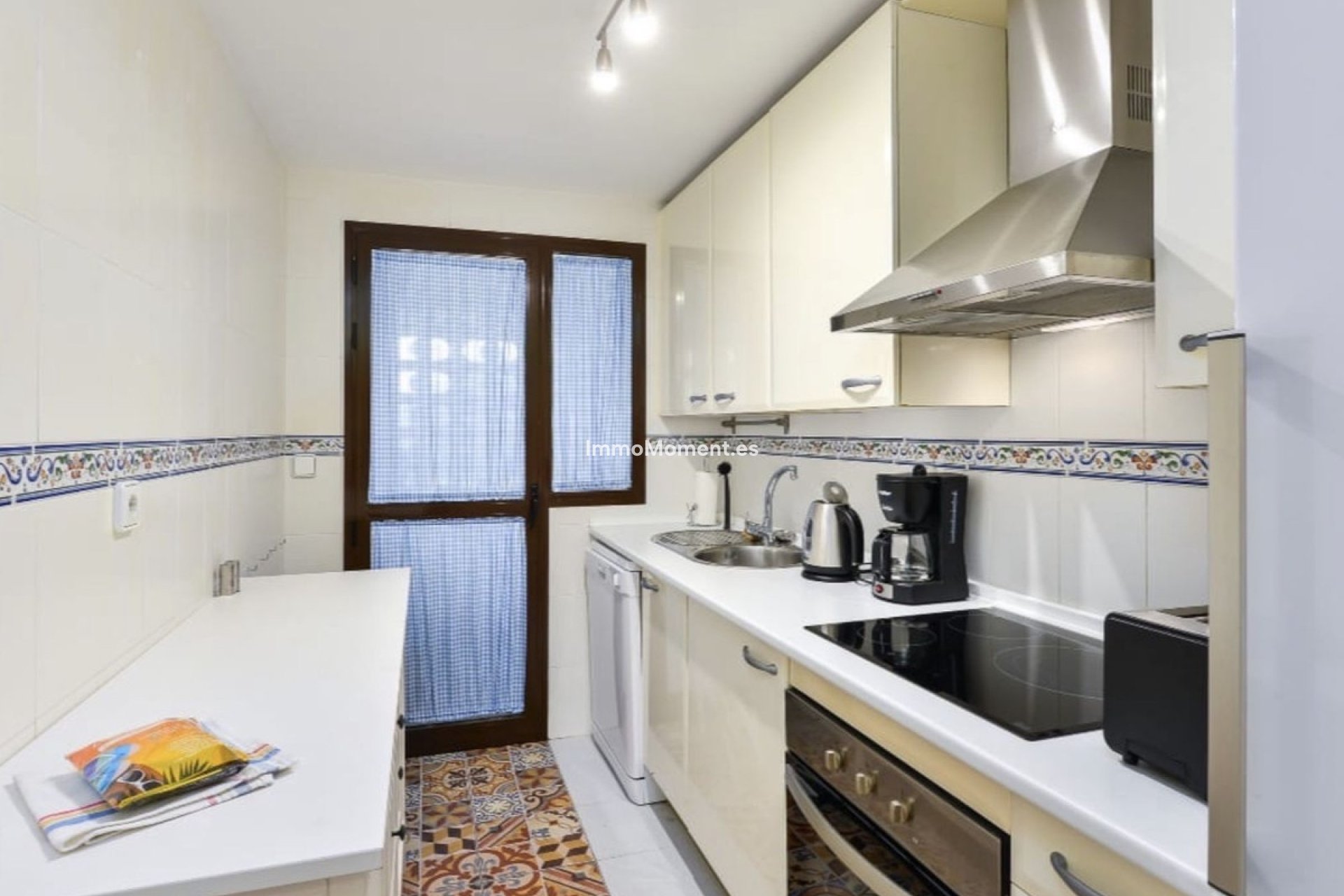 Resale - Apartment - Manilva - La Duquesa