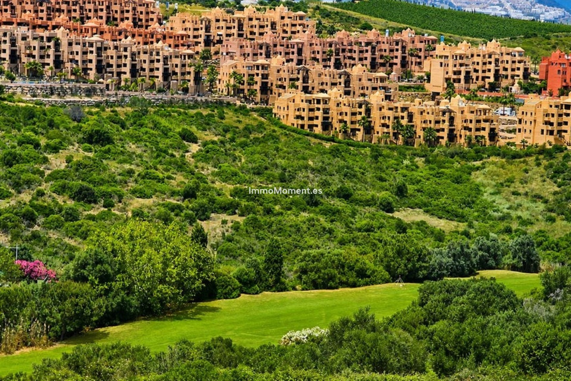 Resale - Apartment - Manilva - La Duquesa