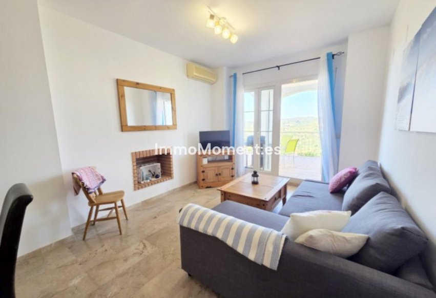 Resale - Apartment - Manilva - La Duquesa