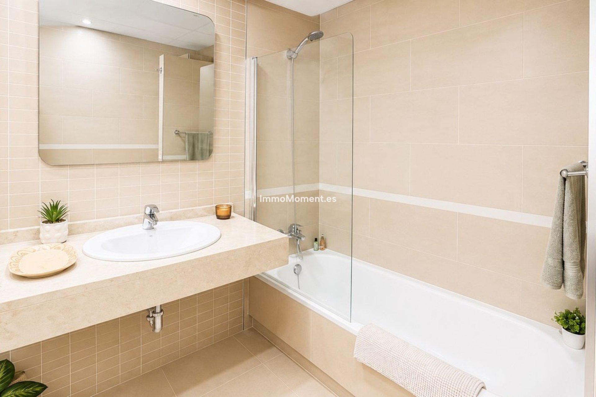 Resale - Apartment - Manilva - La Duquesa