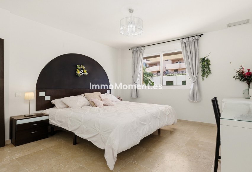 Resale - Apartment - Manilva - La Duquesa