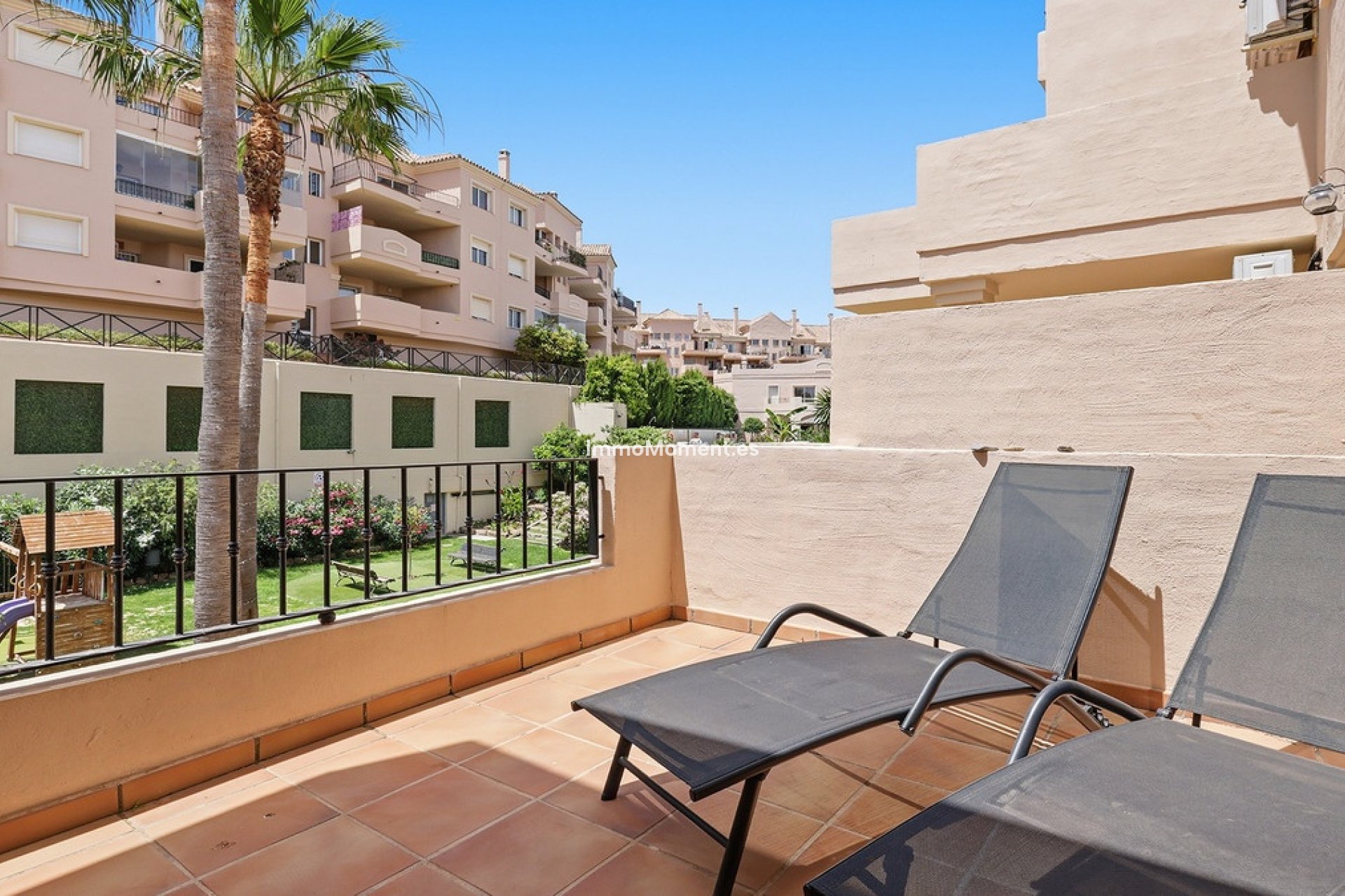Resale - Apartment - Manilva - La Duquesa