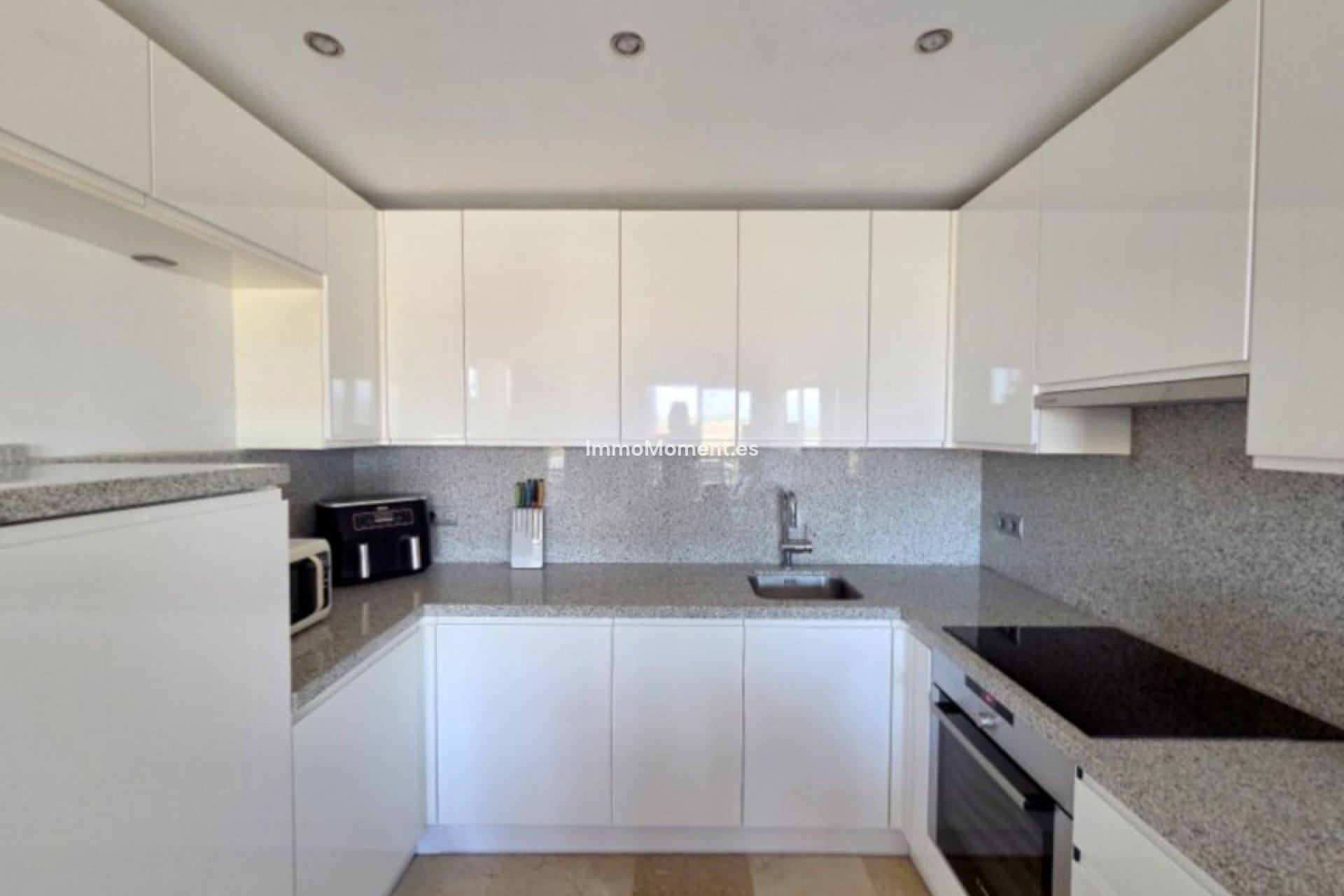 Resale - Apartment - Manilva - La Duquesa