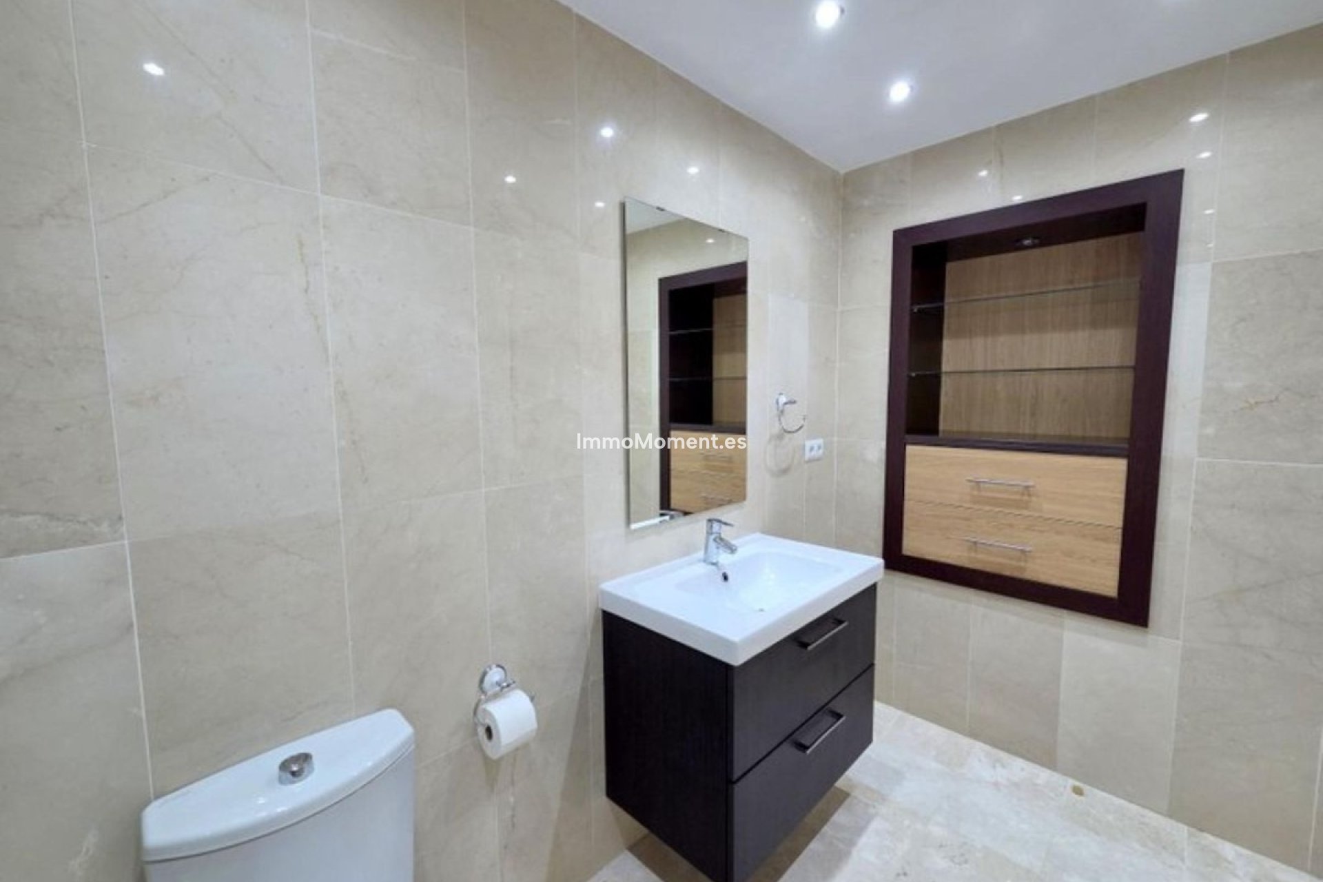 Resale - Apartment - Manilva - La Duquesa