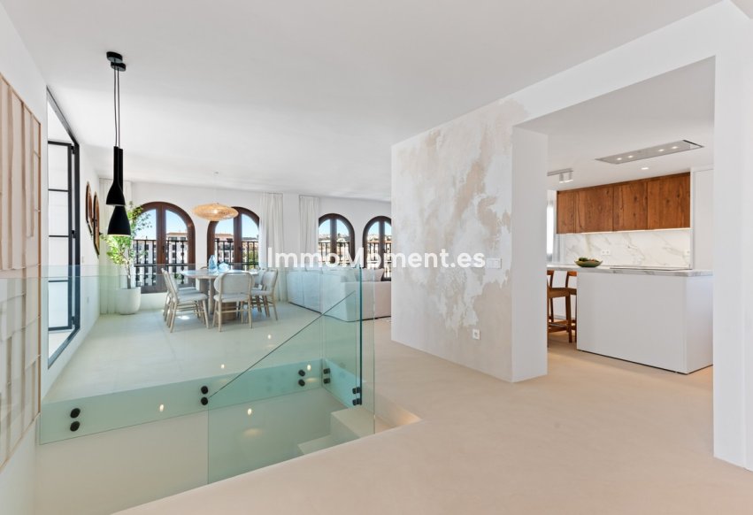 Resale - Apartment - Manilva - La Duquesa