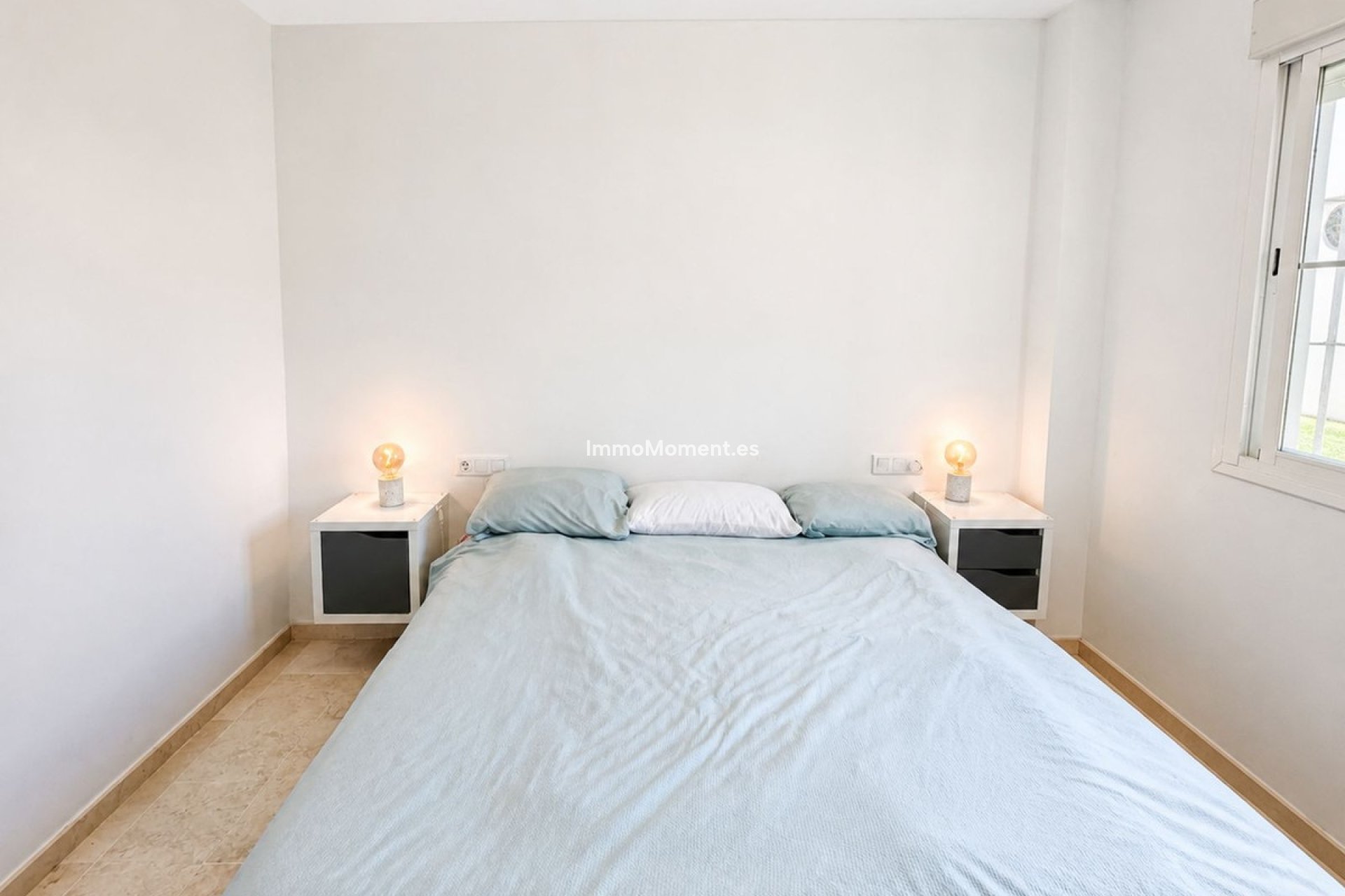 Resale - Apartment - Manilva - La Duquesa