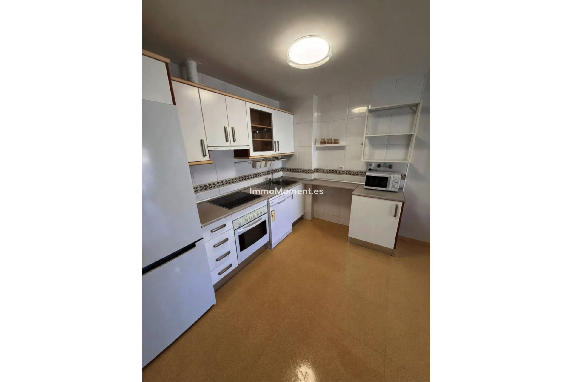 Resale - Apartment - Manilva - San Luis de Sabinillas