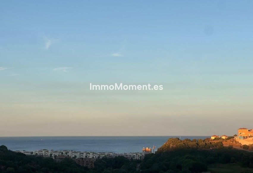 Resale - Apartment - Manilva