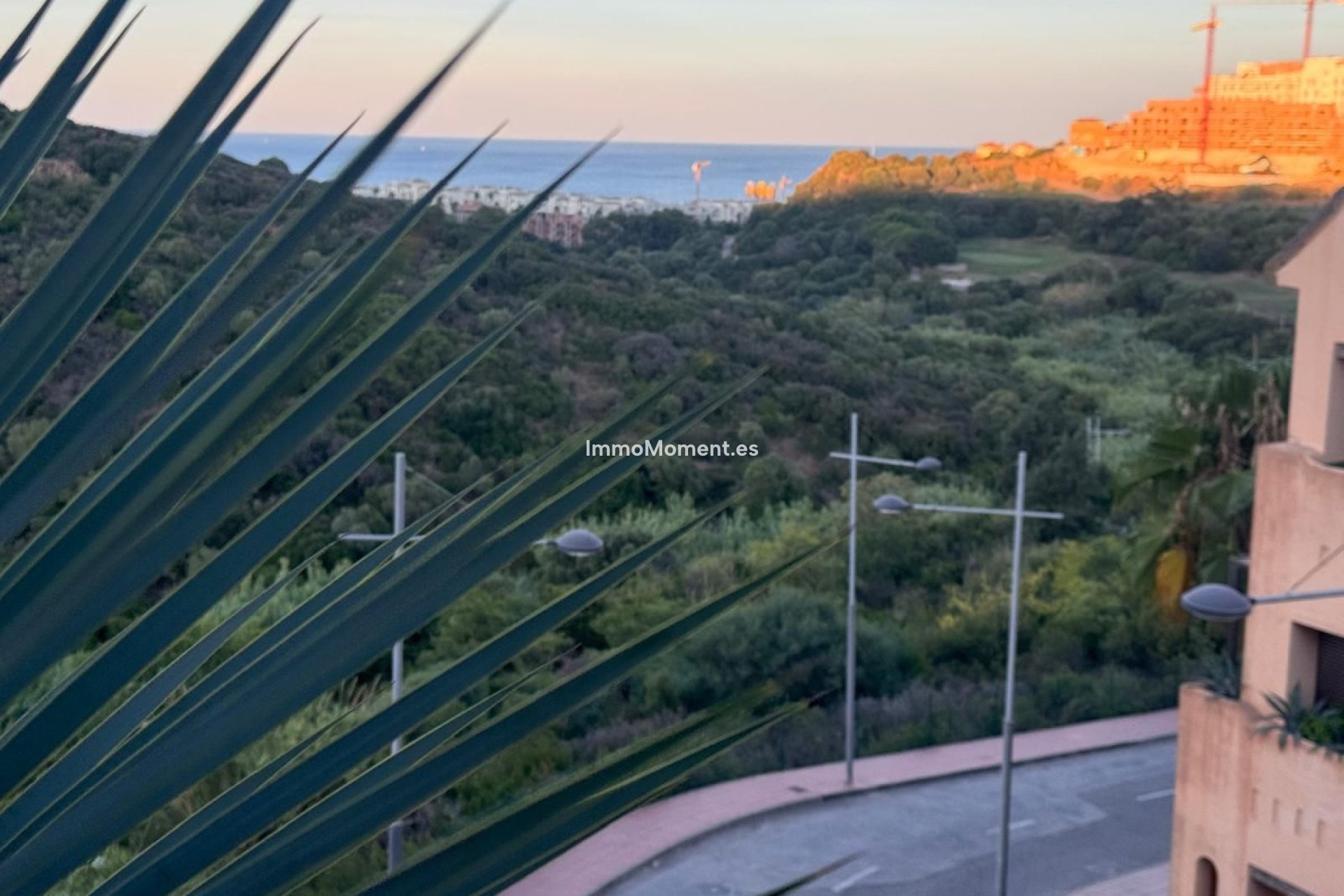 Resale - Apartment - Manilva