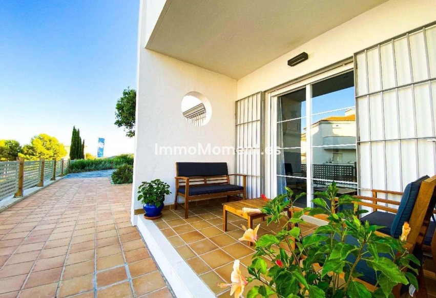 Resale - Apartment - Manilva