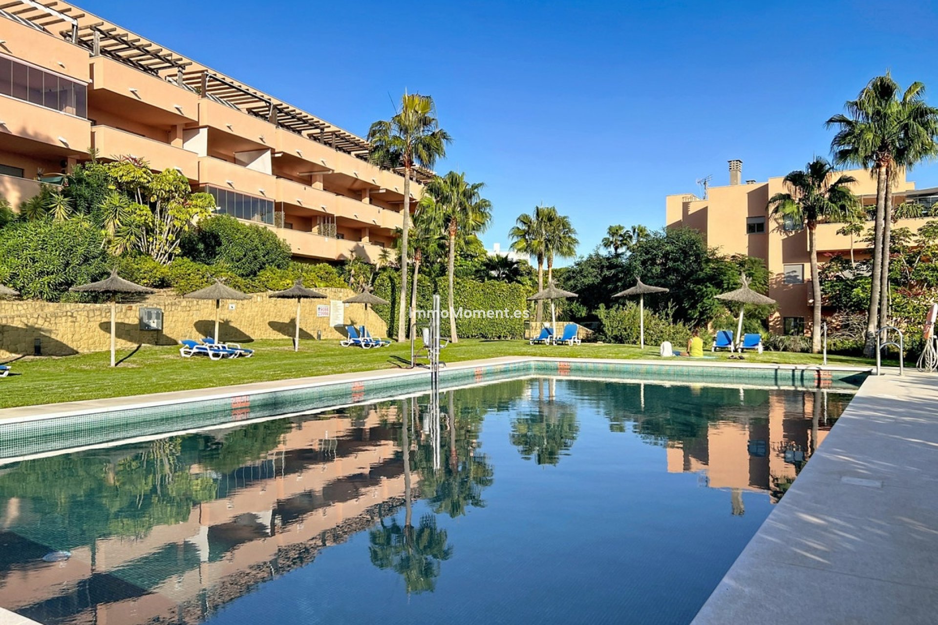 Resale - Apartment - Manilva