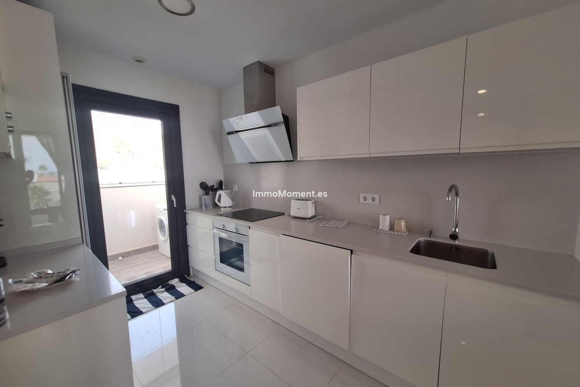 Resale - Apartment - Manilva