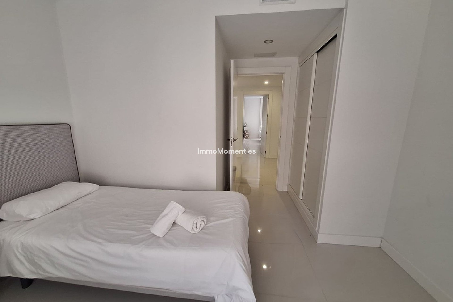 Resale - Apartment - Manilva