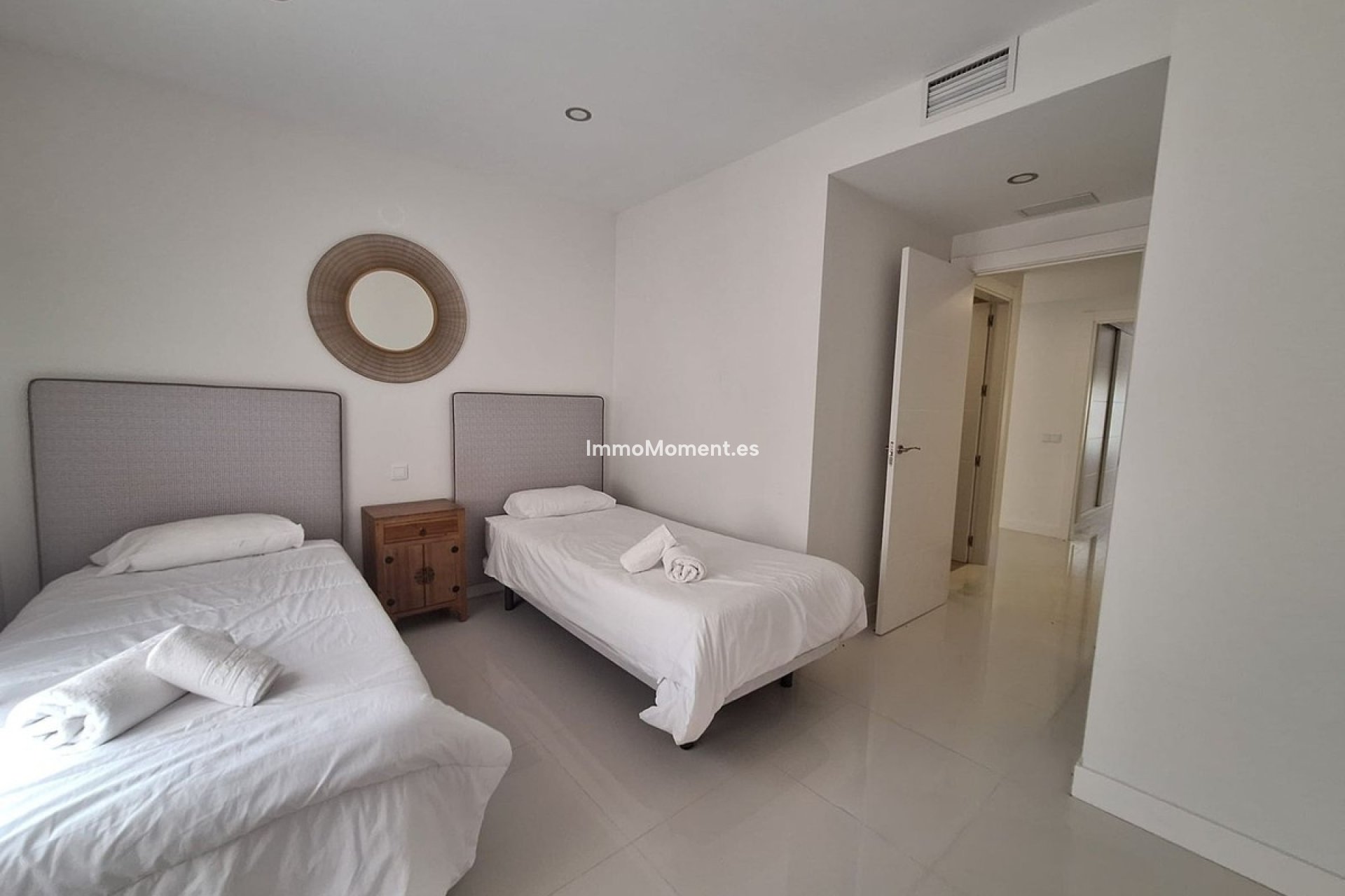 Resale - Apartment - Manilva