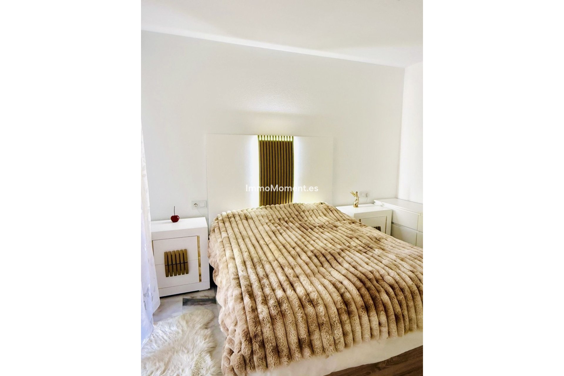 Resale - Apartment - Manilva