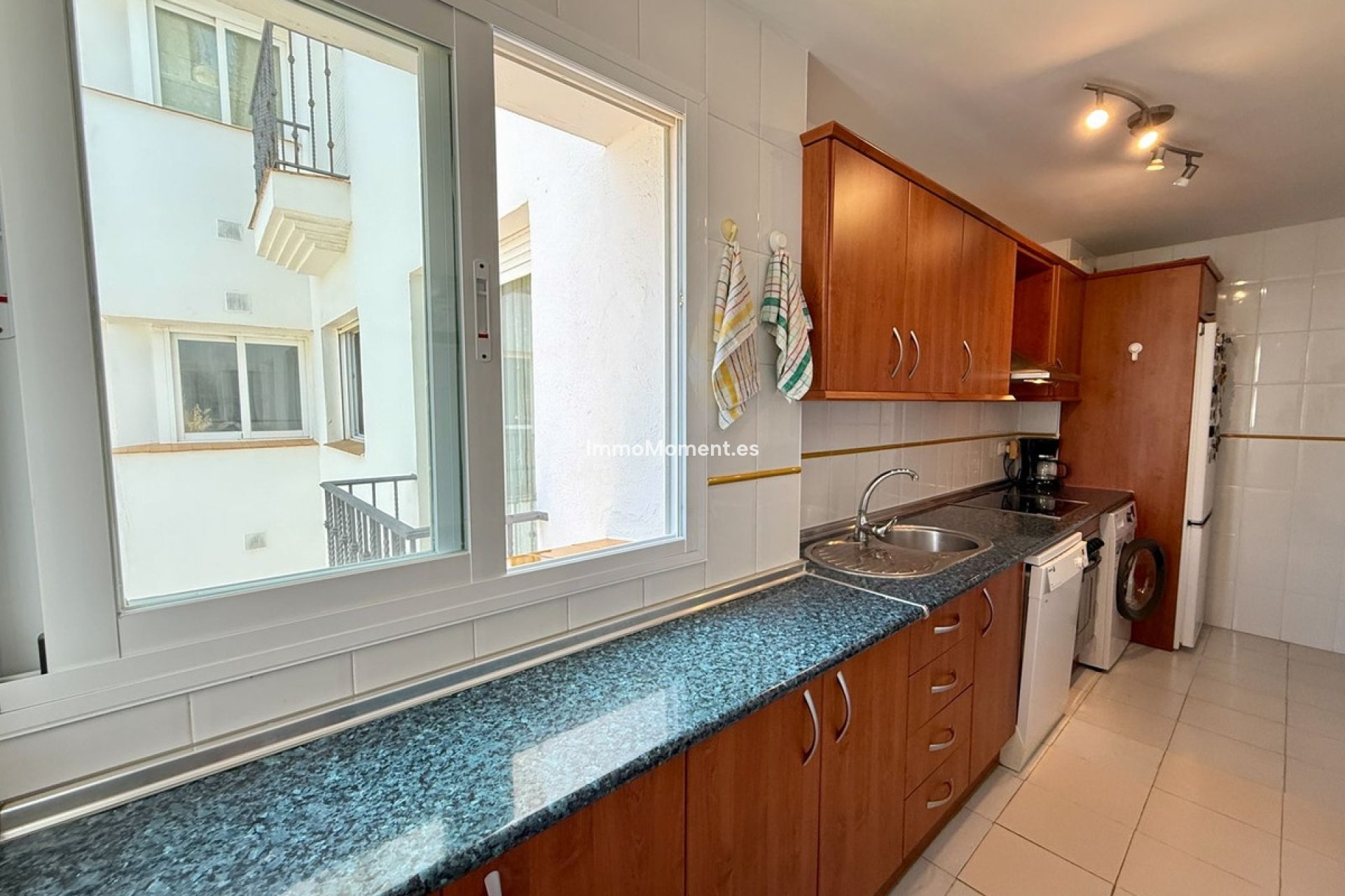 Resale - Apartment - Manilva