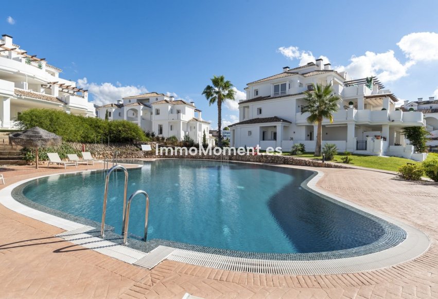 Resale - Apartment - Marbella - Aloha