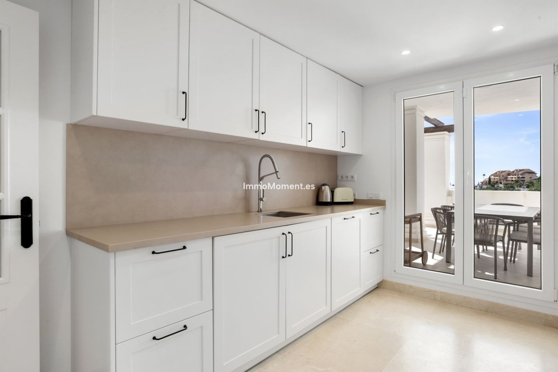 Resale - Apartment - Marbella - Aloha