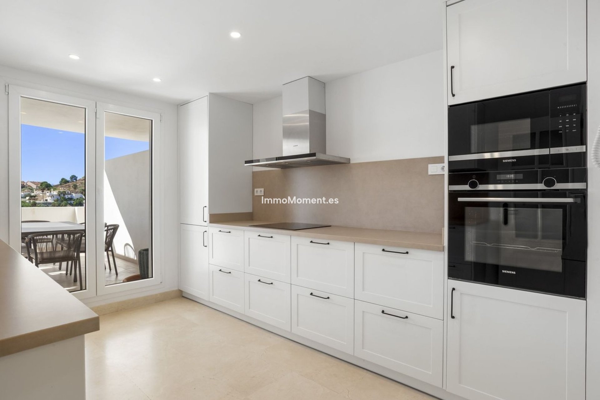 Resale - Apartment - Marbella - Aloha