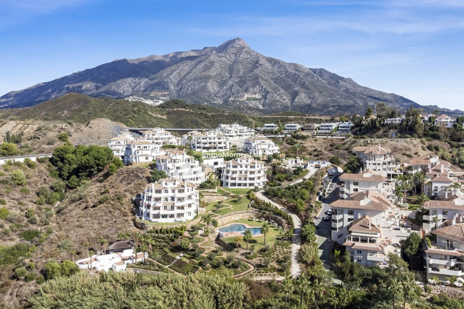 Resale - Apartment - Marbella - Aloha