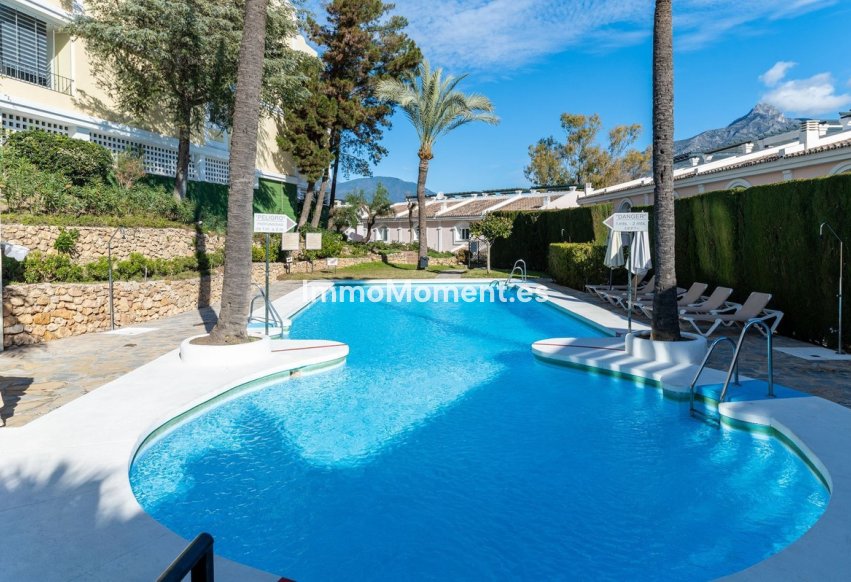 Resale - Apartment - Marbella - Aloha