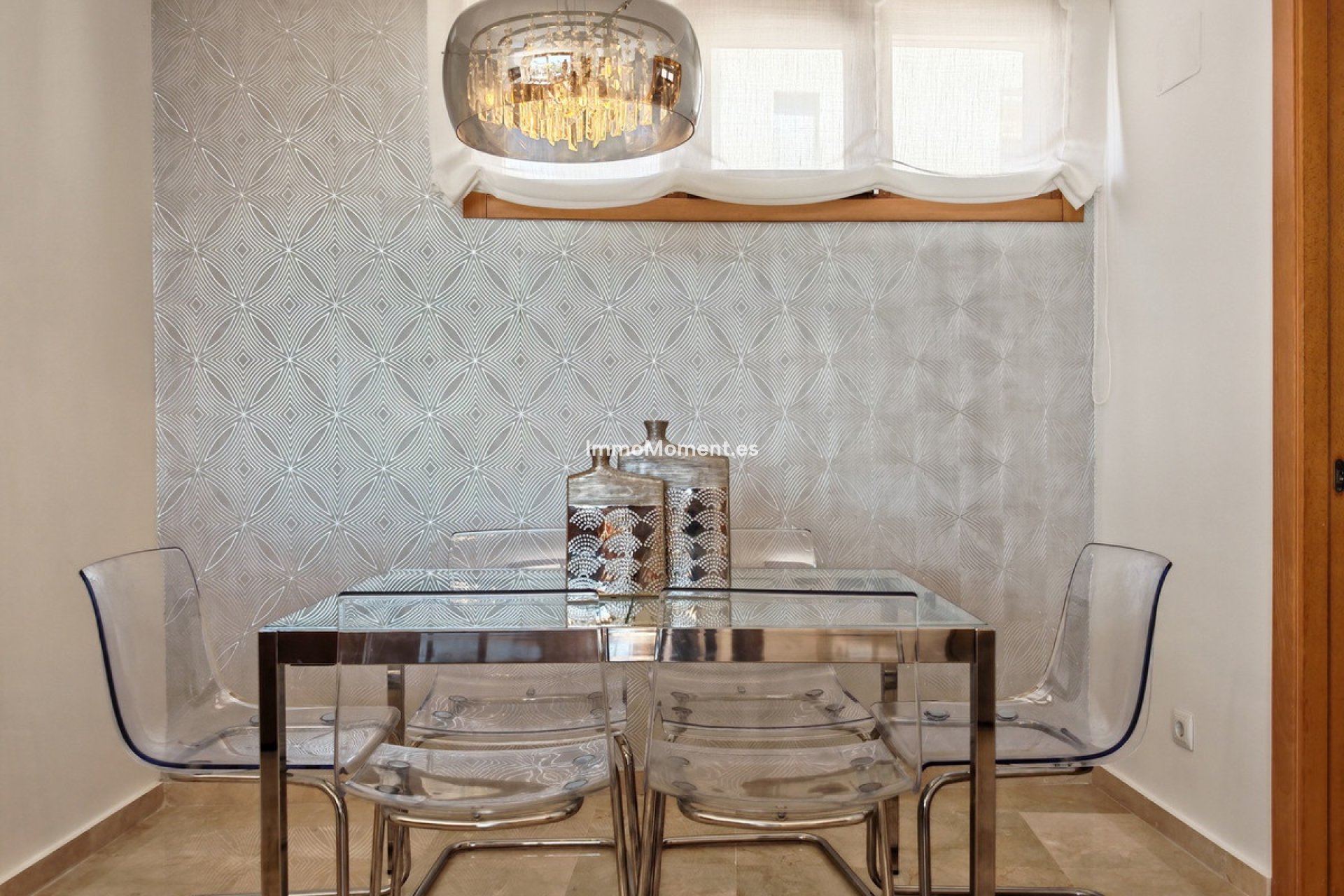 Resale - Apartment - Marbella - Altos de los Monteros