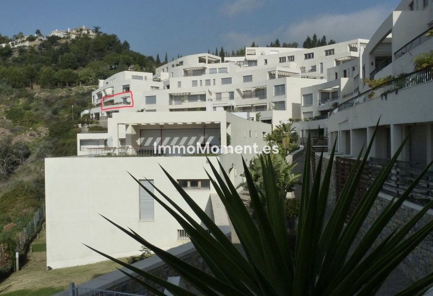 Resale - Apartment - Marbella - Altos de los Monteros