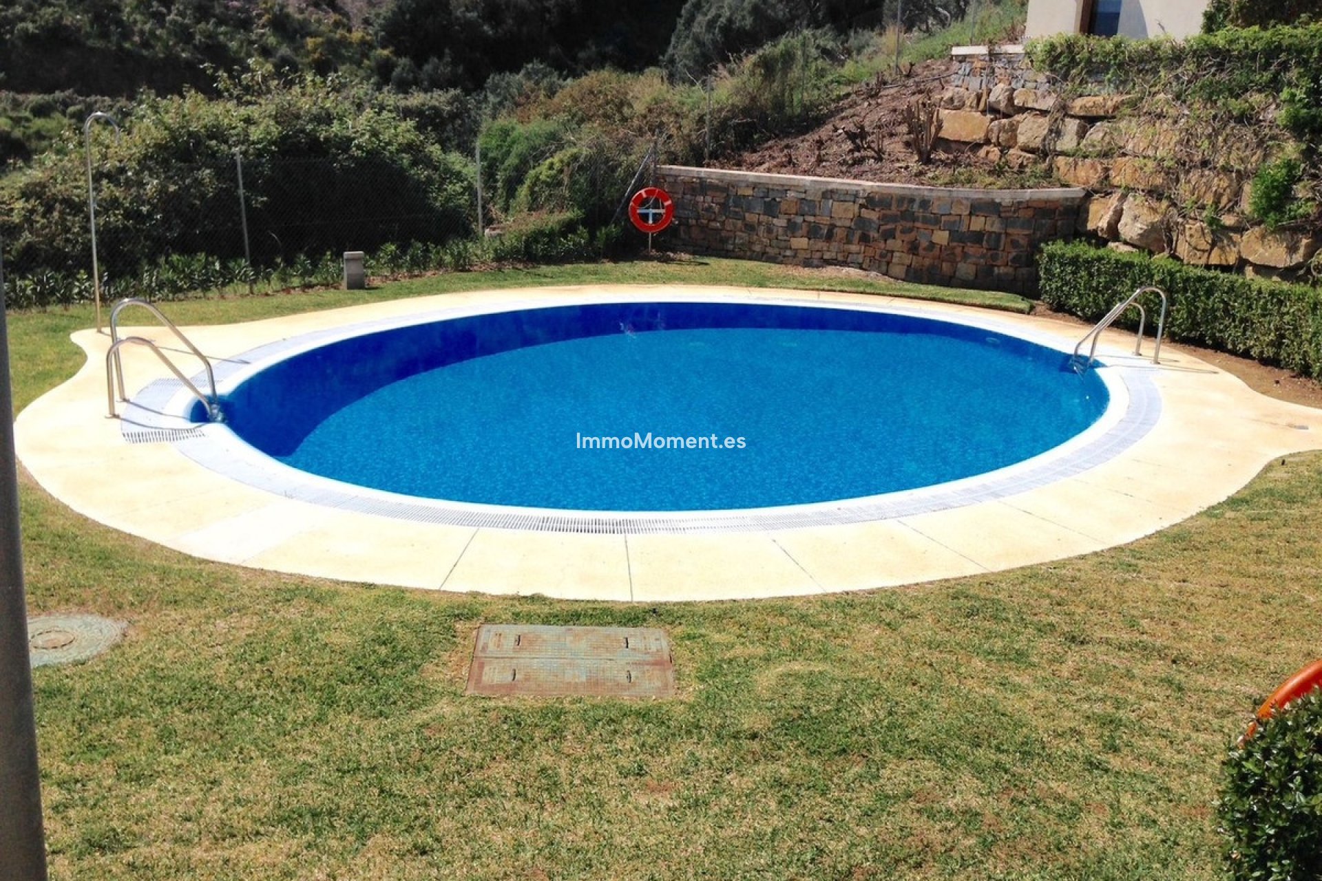 Resale - Apartment - Marbella - Altos de los Monteros