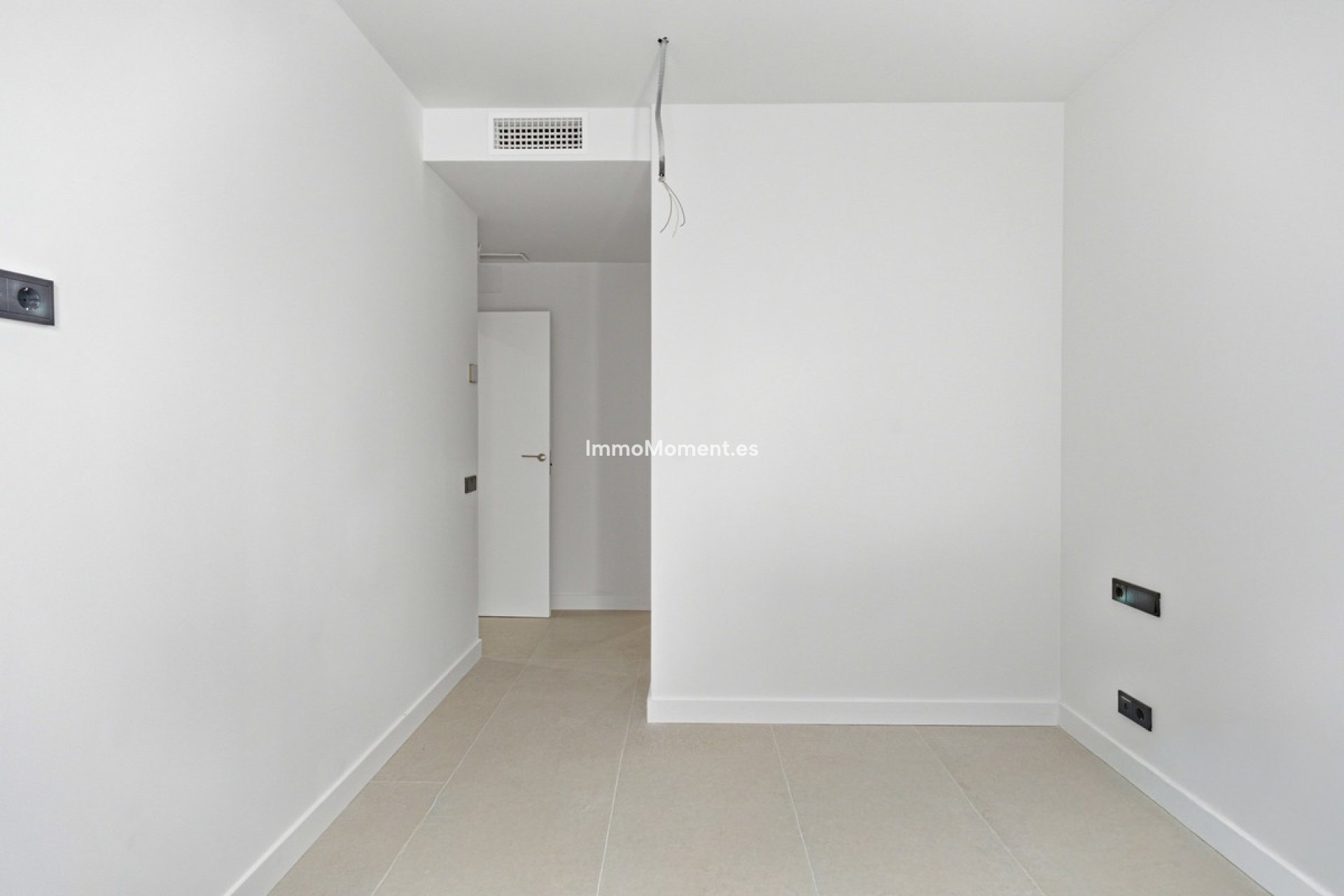 Resale - Apartment - Marbella - Altos de los Monteros