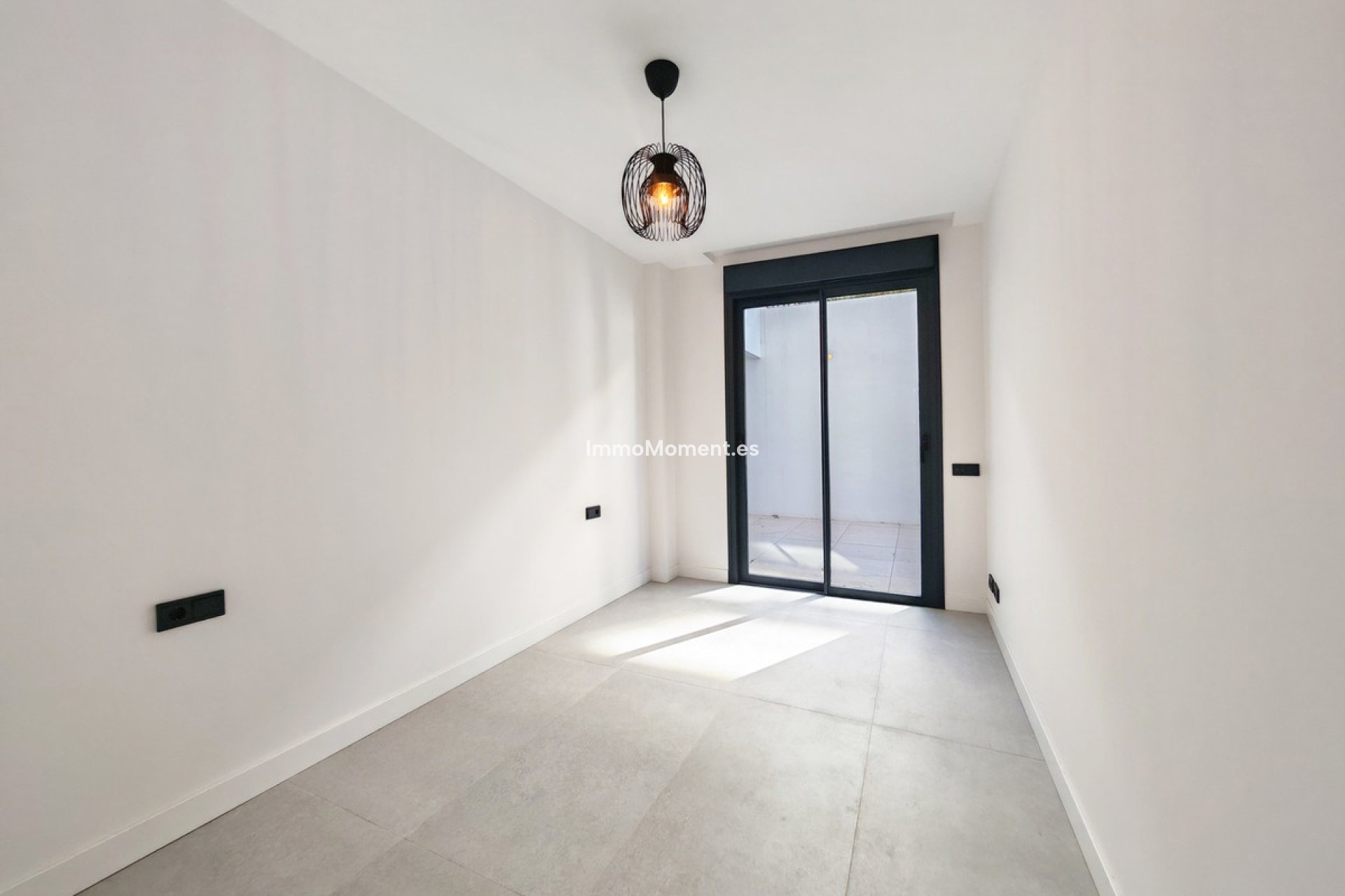 Resale - Apartment - Marbella - Altos de los Monteros