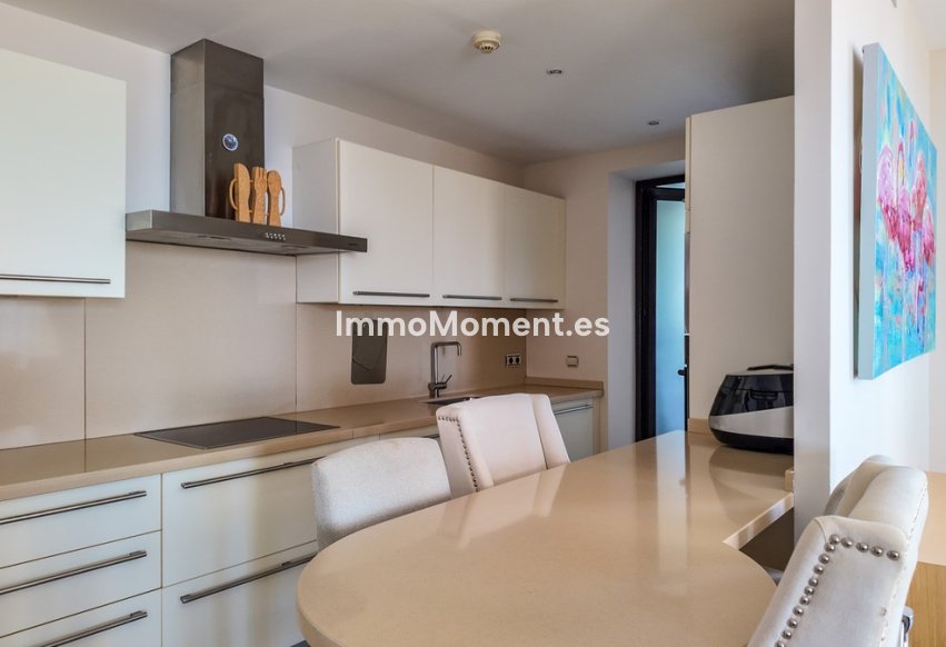 Resale - Apartment - Marbella - Altos de los Monteros