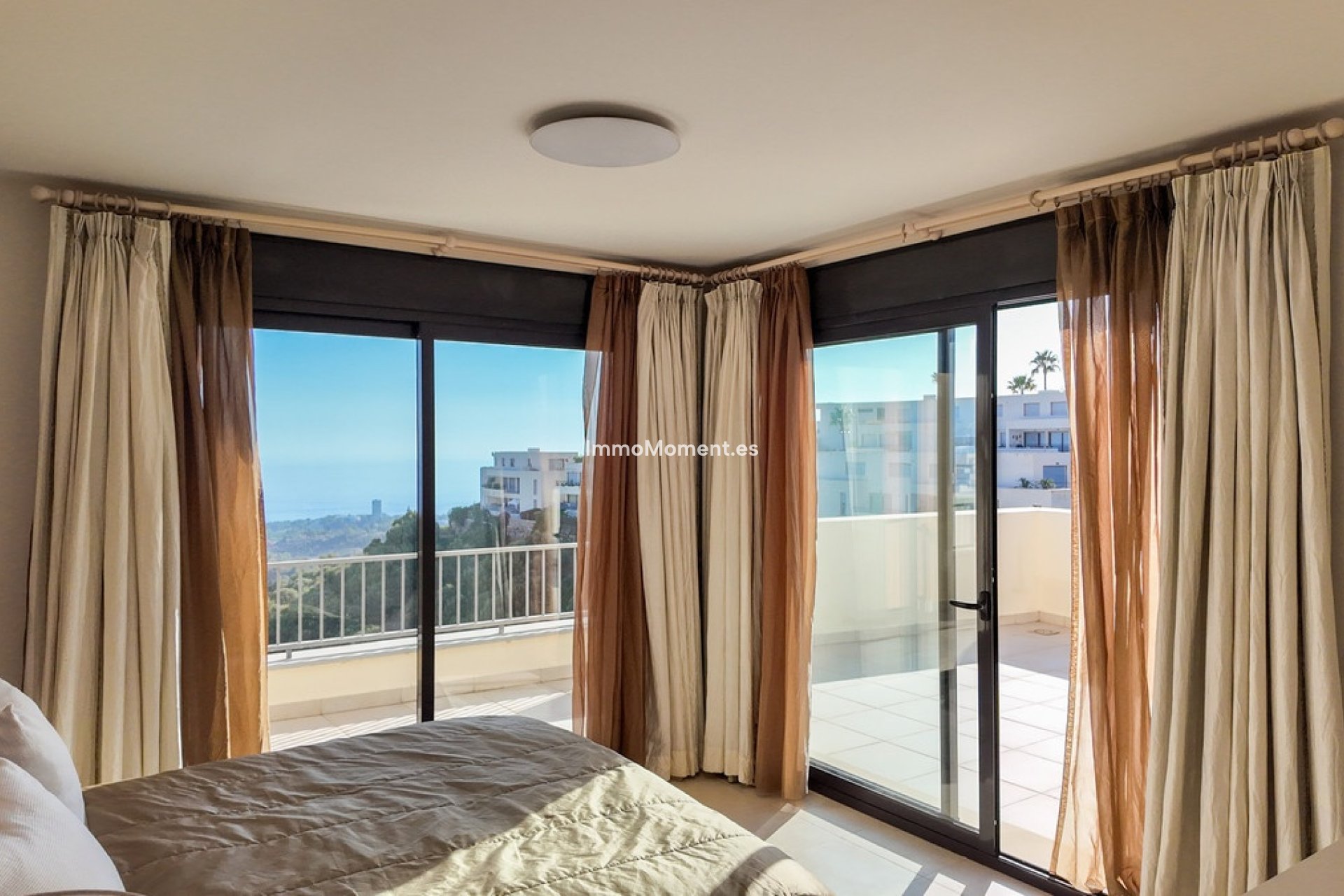 Resale - Apartment - Marbella - Altos de los Monteros