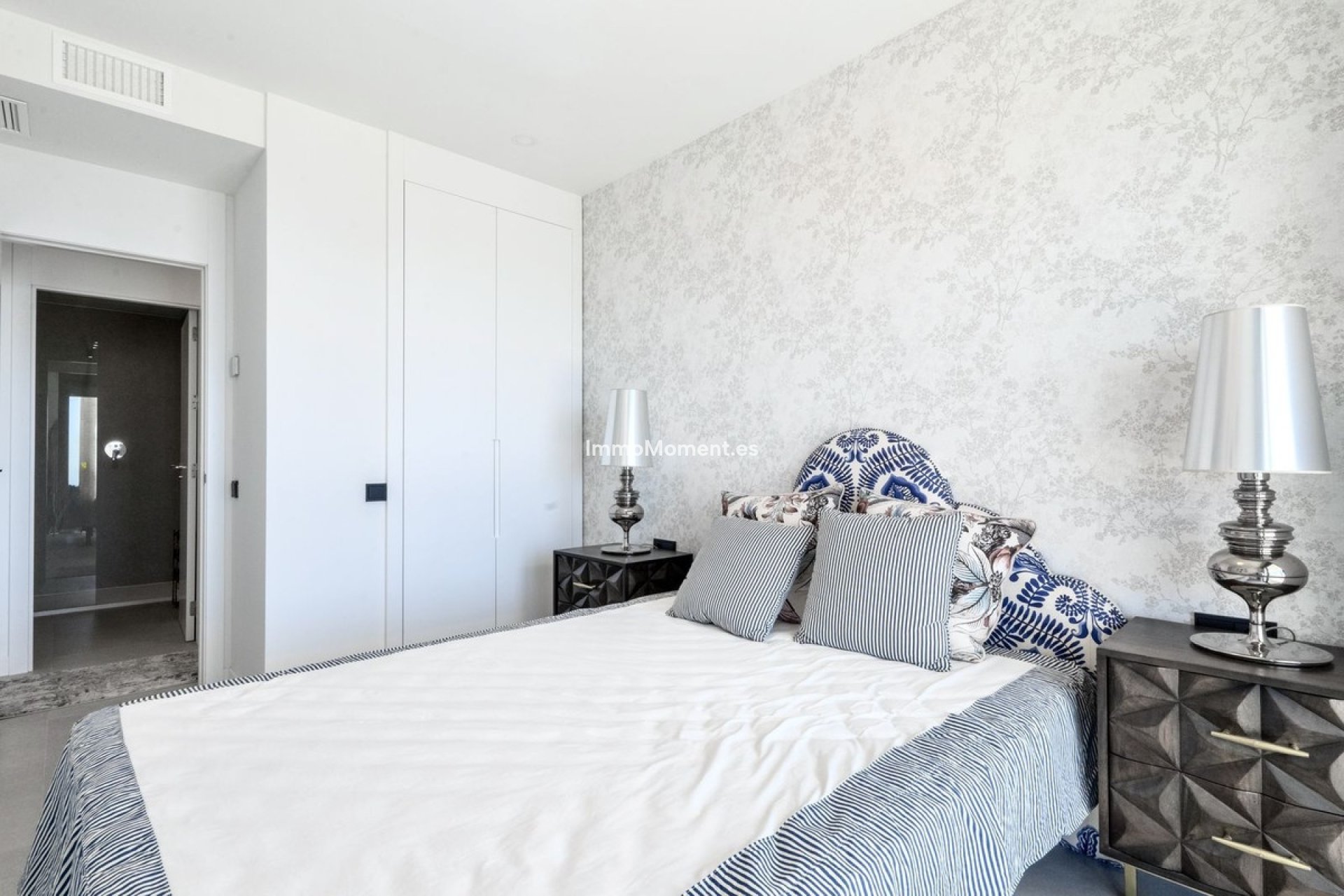 Resale - Apartment - Marbella - Altos de los Monteros