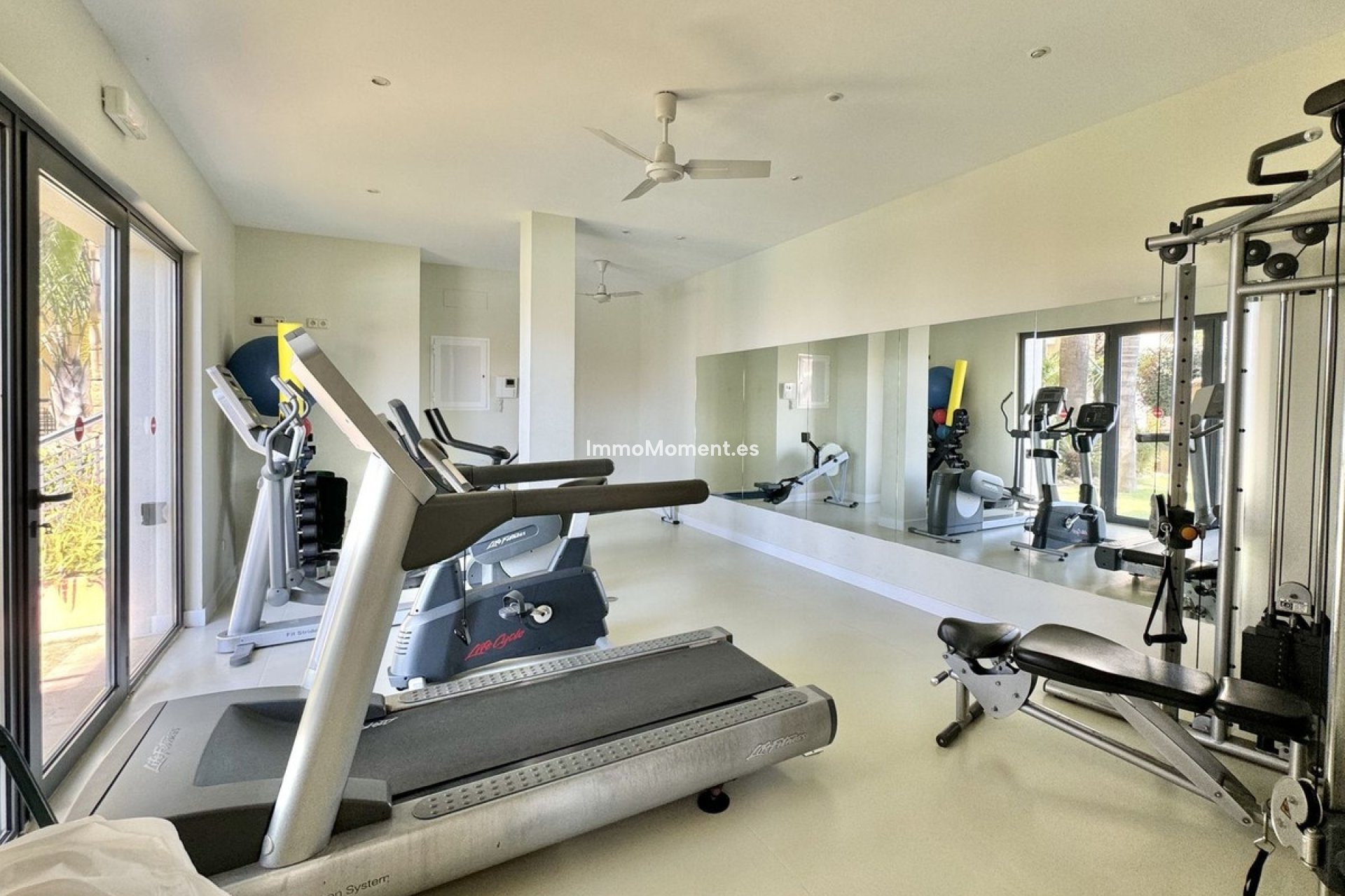 Resale - Apartment - Marbella - Altos de los Monteros