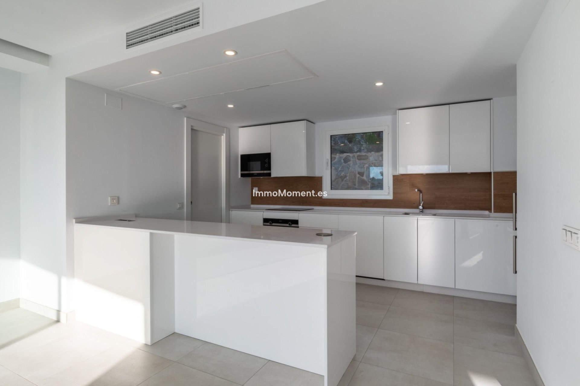 Resale - Apartment - Marbella - Altos de los Monteros