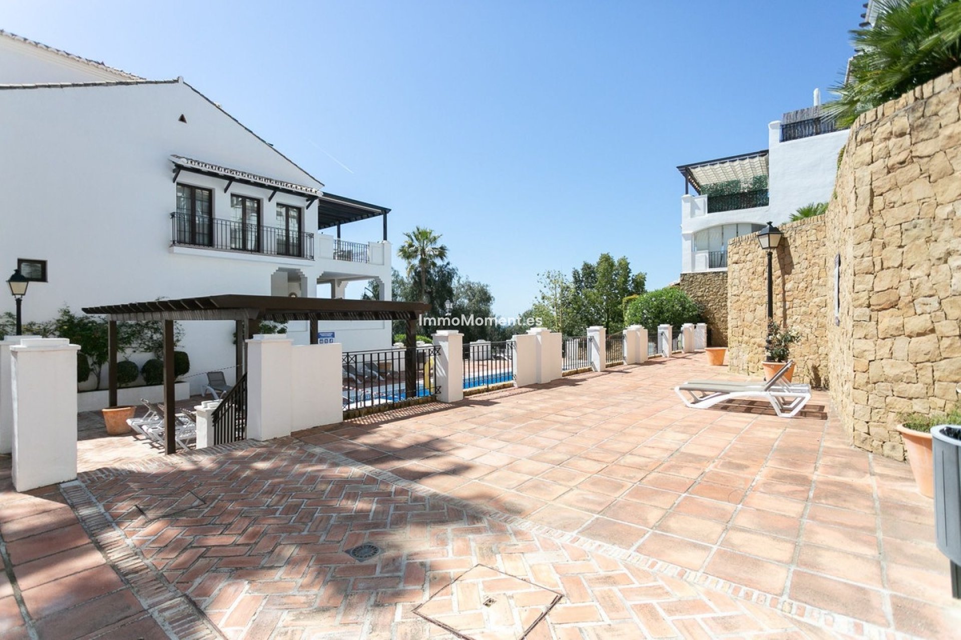 Resale - Apartment - Marbella - Altos de los Monteros