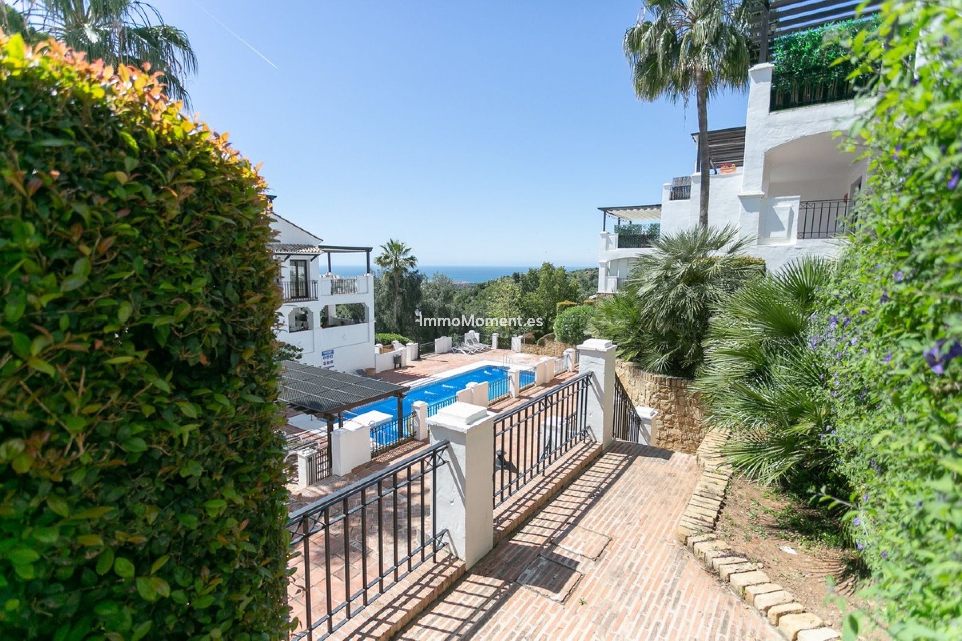 Resale - Apartment - Marbella - Altos de los Monteros